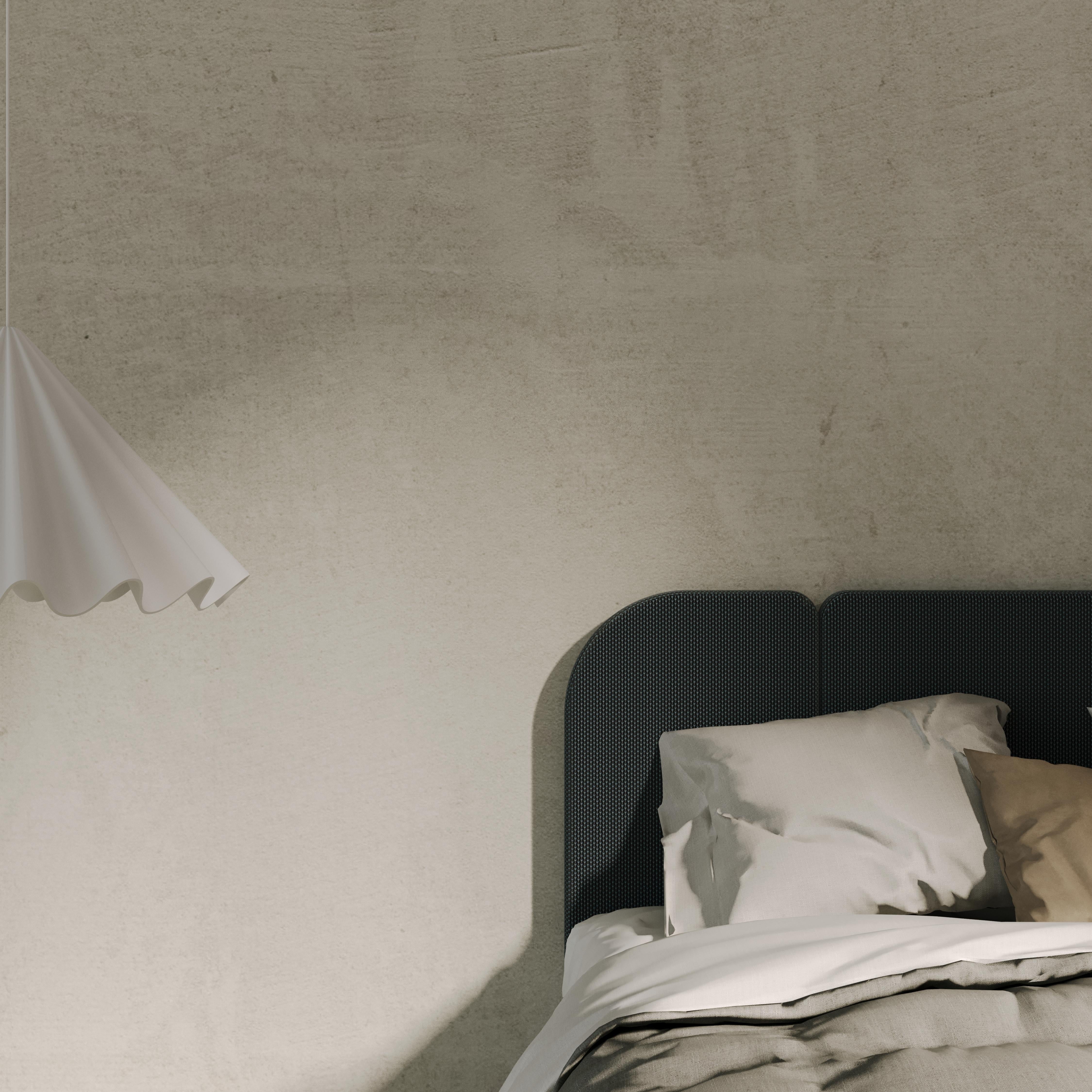 ENYO est une tête de lit en trois modules qui s'adapte à la taille de votre lit. 

Cette version est proposée en Velours Titan, Nobilis autres couleurs sur demande. 

Nos têtes de lit sont fabriquées en France par des tapissiers titrés meilleurs
