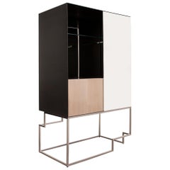TETRA, Barra en Sicomoro Alto Brillo, Acero Gun Metal y Acero Inoxidable Pulido