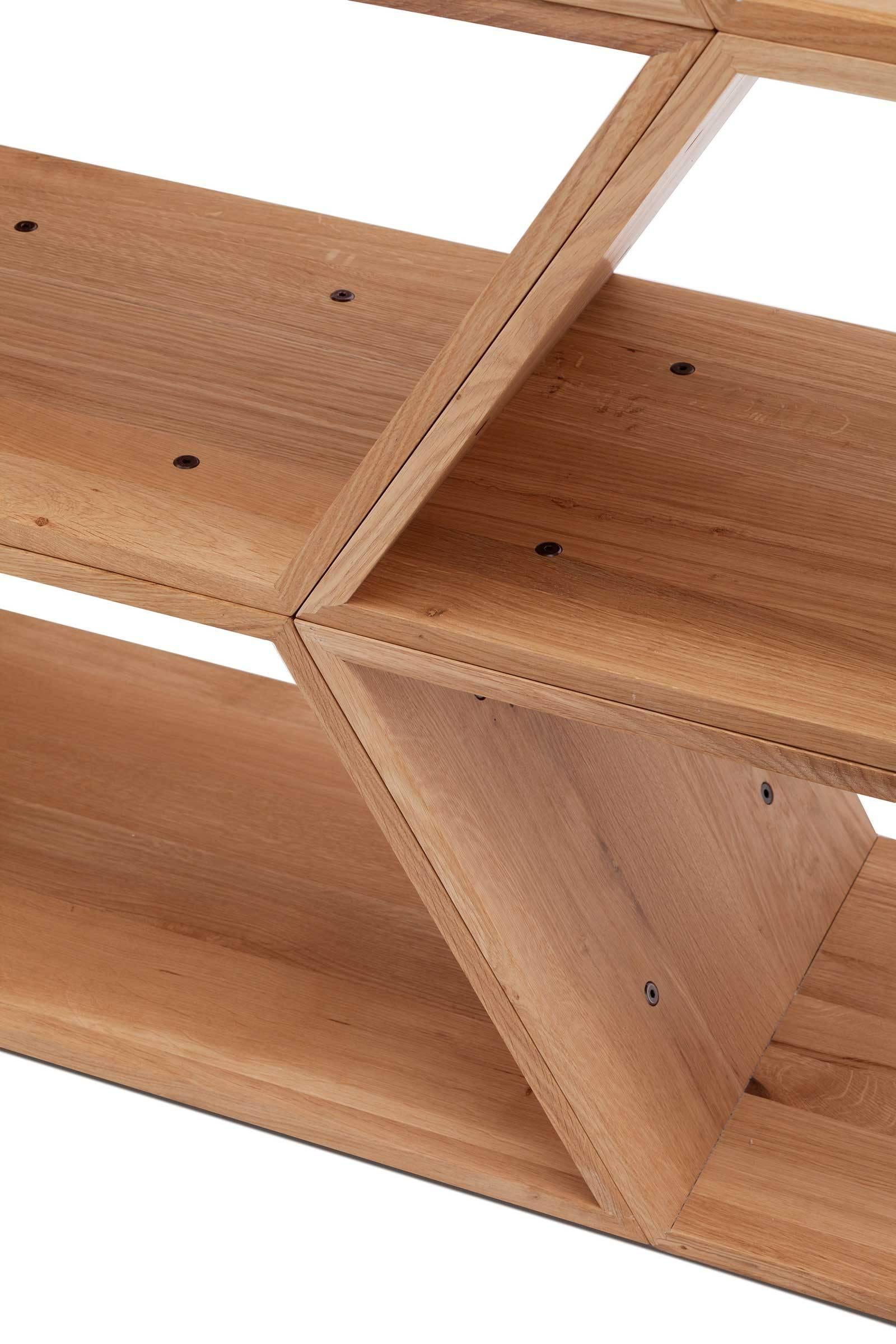 Tetra, Scaffalature modulari contemporanee in noce massiccio, Made in Ratio in vendita 6
