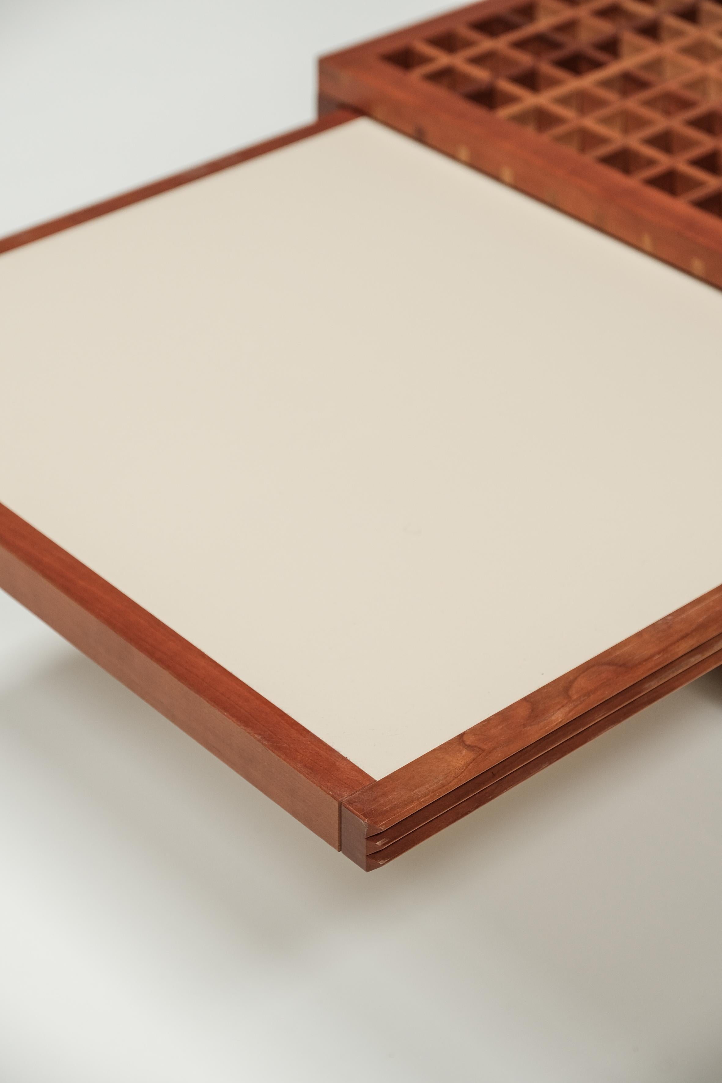 'Tetra' coffee table designed by Bernard Vuarnesson for Bellato 8