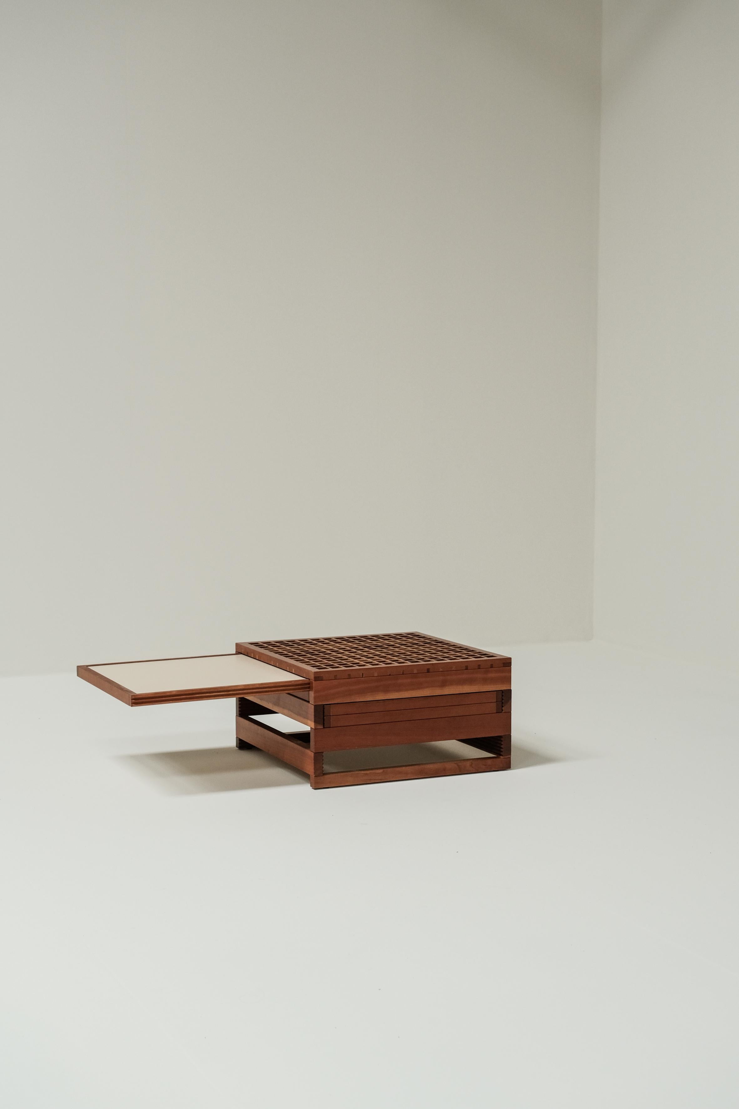 omtänksam table