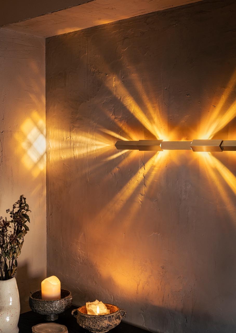 Tetra Horizon - Solid brass wall light, handmade by Diaphan Studio For Sale 1