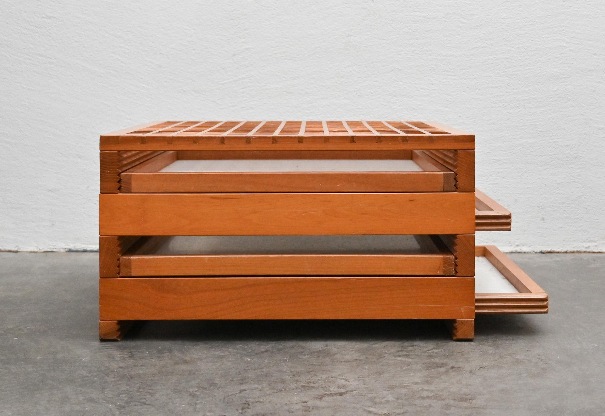 Tetra low table by Bernard Vuarnesson for Sculptures Jeux 6