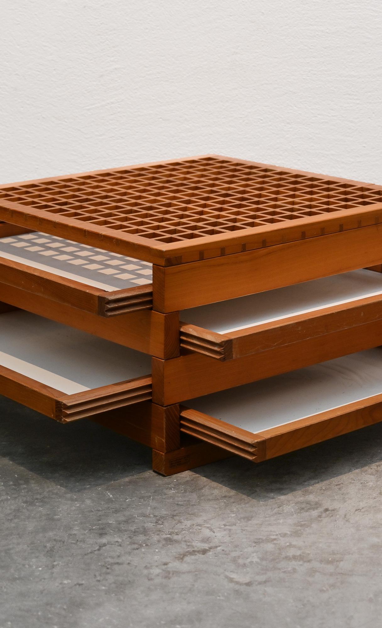 Mid-Century Modern Tetra low table by Bernard Vuarnesson for Sculptures Jeux