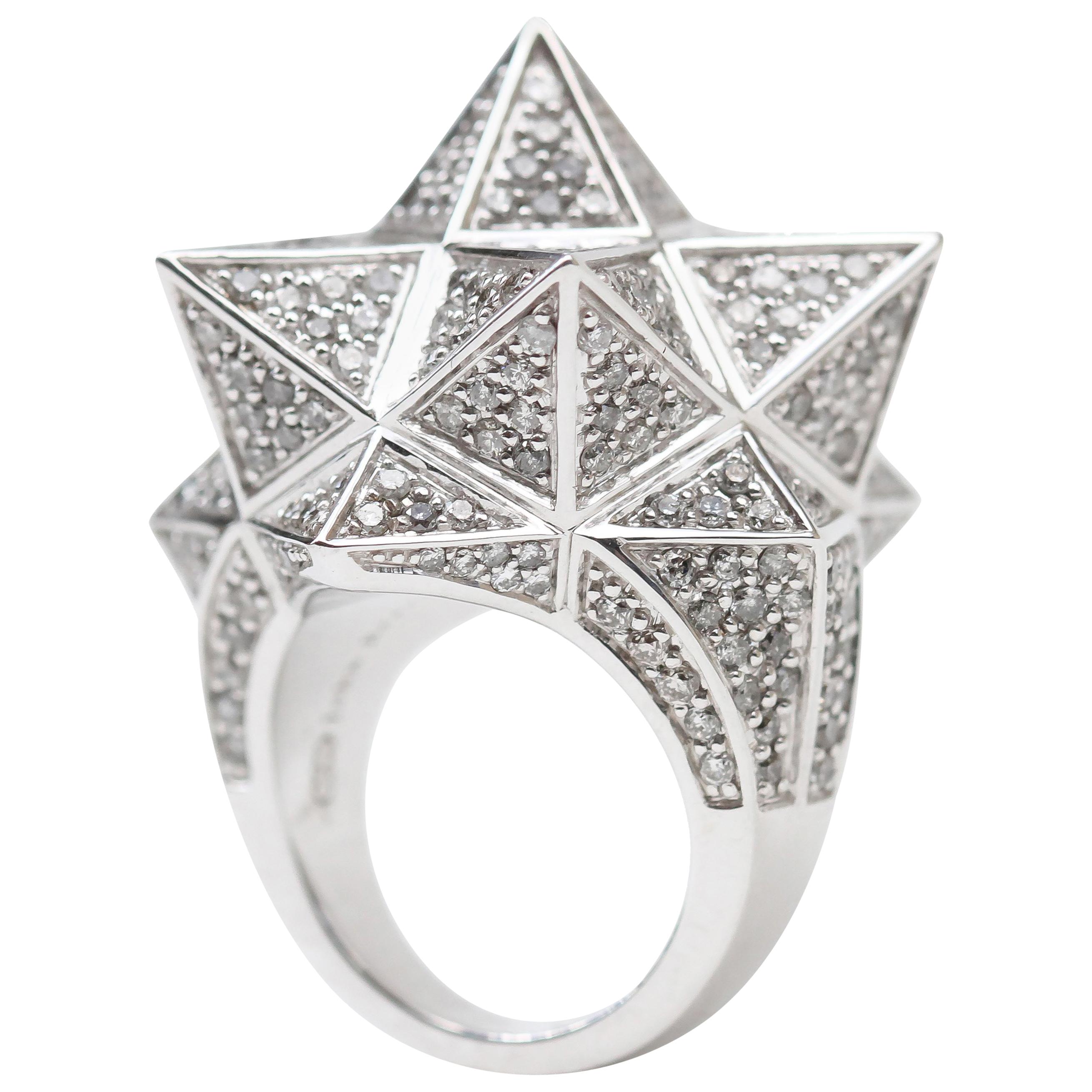 Tetra Star Ring in 18K White Gold and Gray Diamonds For Sale