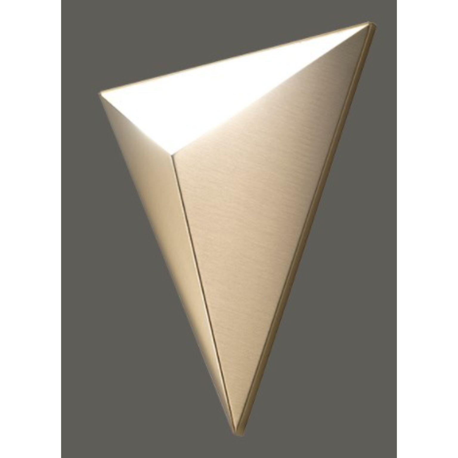 Tetra wall light by Emilie Cathelineau
Dimensions: D 26 x W 11 X H 31 cm
Materials: solid brass, polycarbonate diffuser.
Others finishes are available.

All our lamps can be wired according to each country. If sold to the USA it will be wired