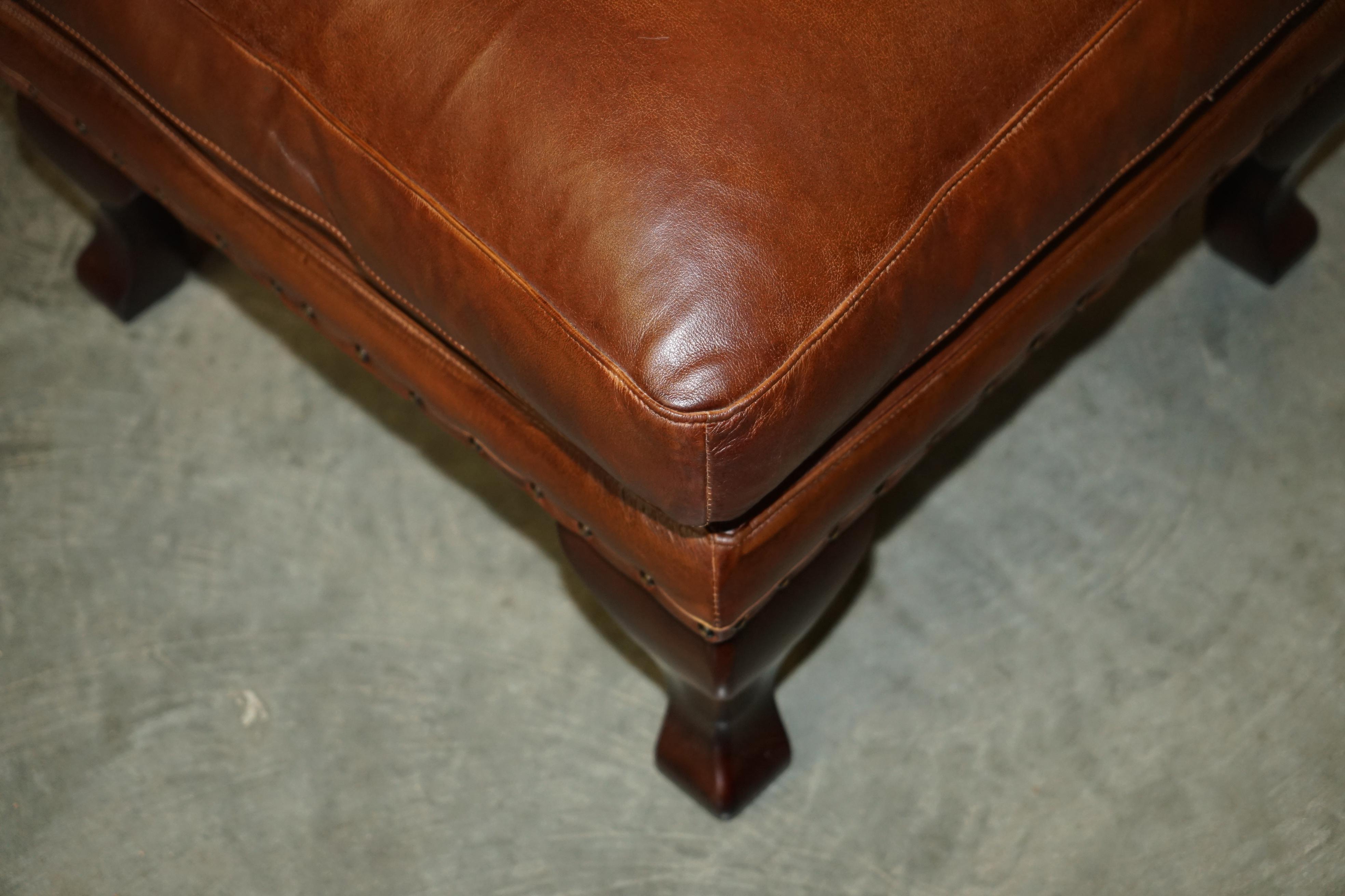 TETRAD BROWN LEATHER LARGE FOOTSTOOL LARGE ENoUGH FOR TWO PEOPLE TO SHARE (20. Jahrhundert) im Angebot
