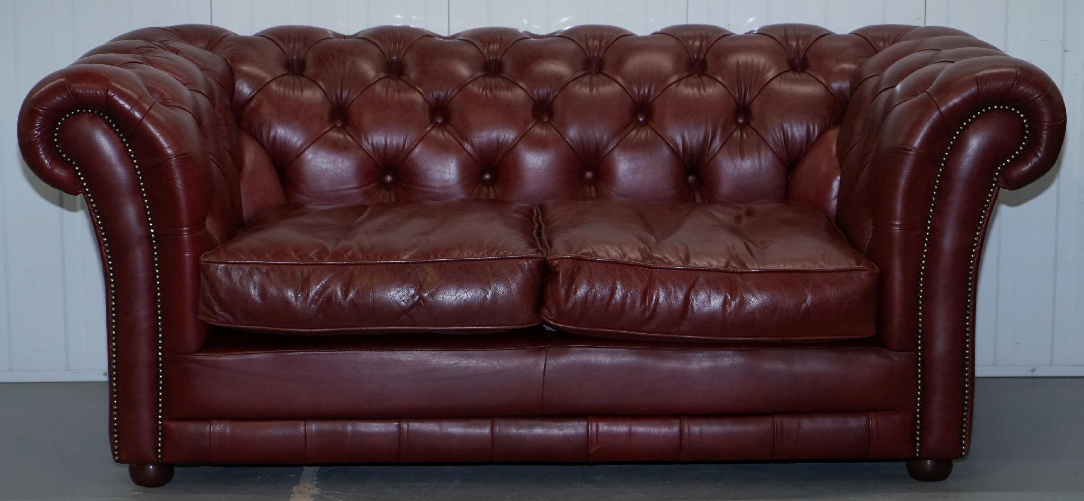We are delighted to offer for sale this lovely reddish brown Tetrad Faded Glory hand made in England Chesterfield club sofa RRP £2699

The sofa is very comfortable, it has oversized arms and cushions and is allot easier to live with than a