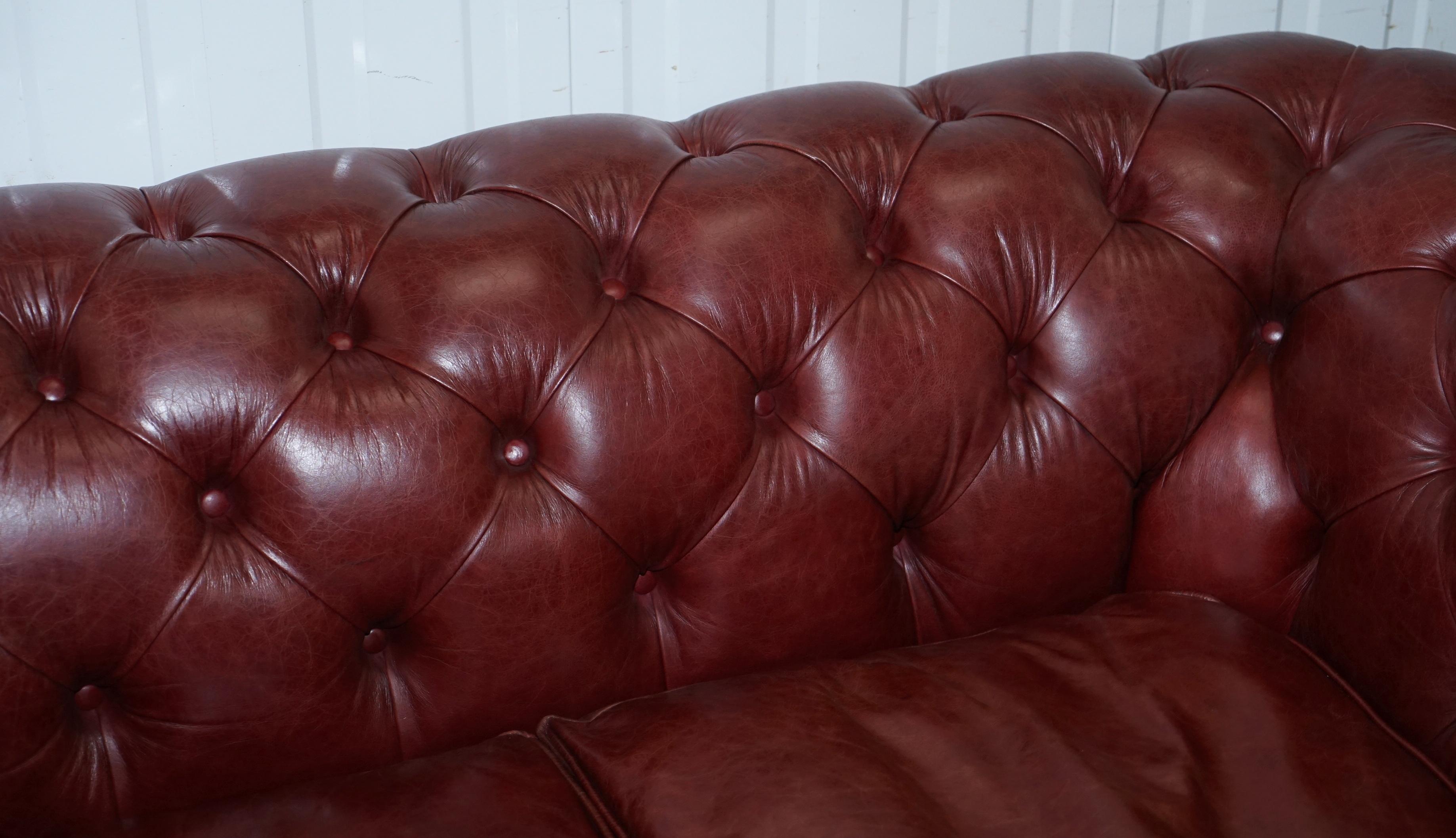 Hand-Crafted  Tetrad England Reddish Brown Leather Chesterfield Sofa Part of Suite