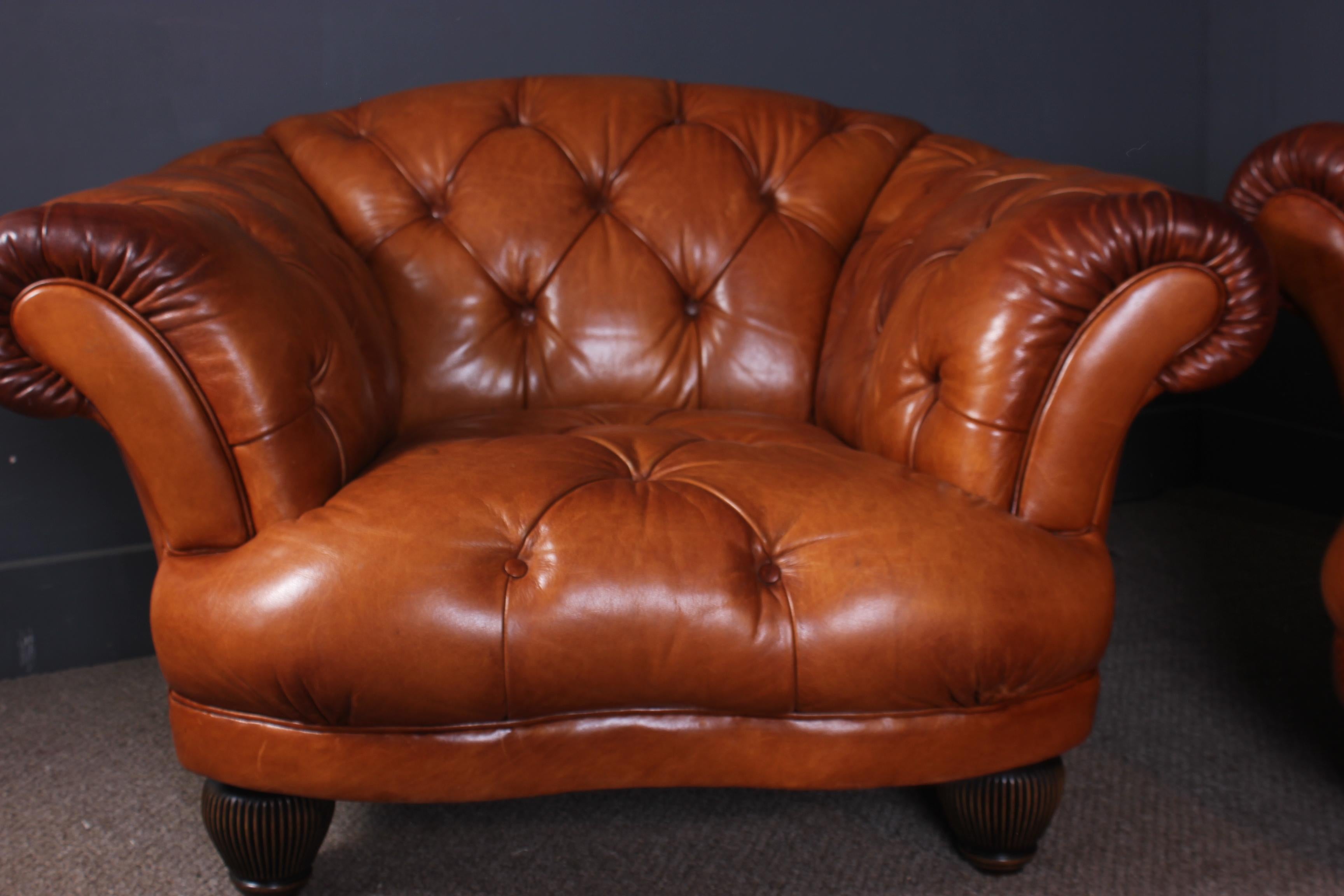Tetrad Oskar Buffalo Leather Chesterfield Sofa Chair and Footstool In Good Condition For Sale In Bangor, Gwynedd