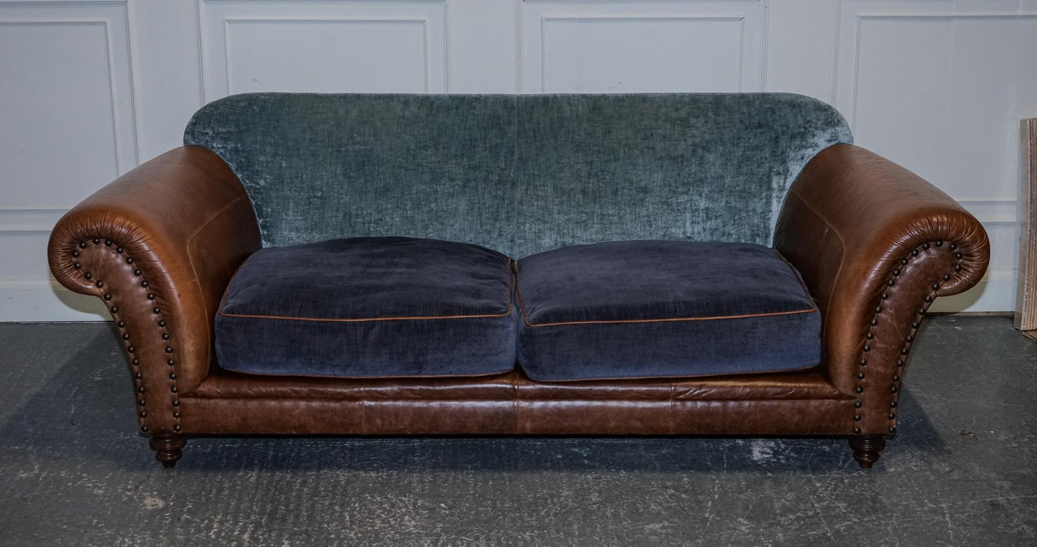 TETRAD WESTWOOD LEATHER & FABRIC THREE TO FOUR SEATER SOFA WITH SCATTER CUSHiONS In Good Condition In Pulborough, GB