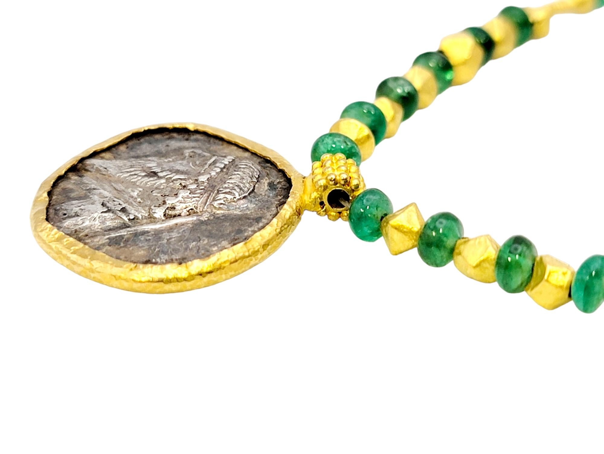 Perle Tetradrachm of Mithridates II, pendentif pièce de monnaie en argent et collier d'émeraude 22 carats en vente
