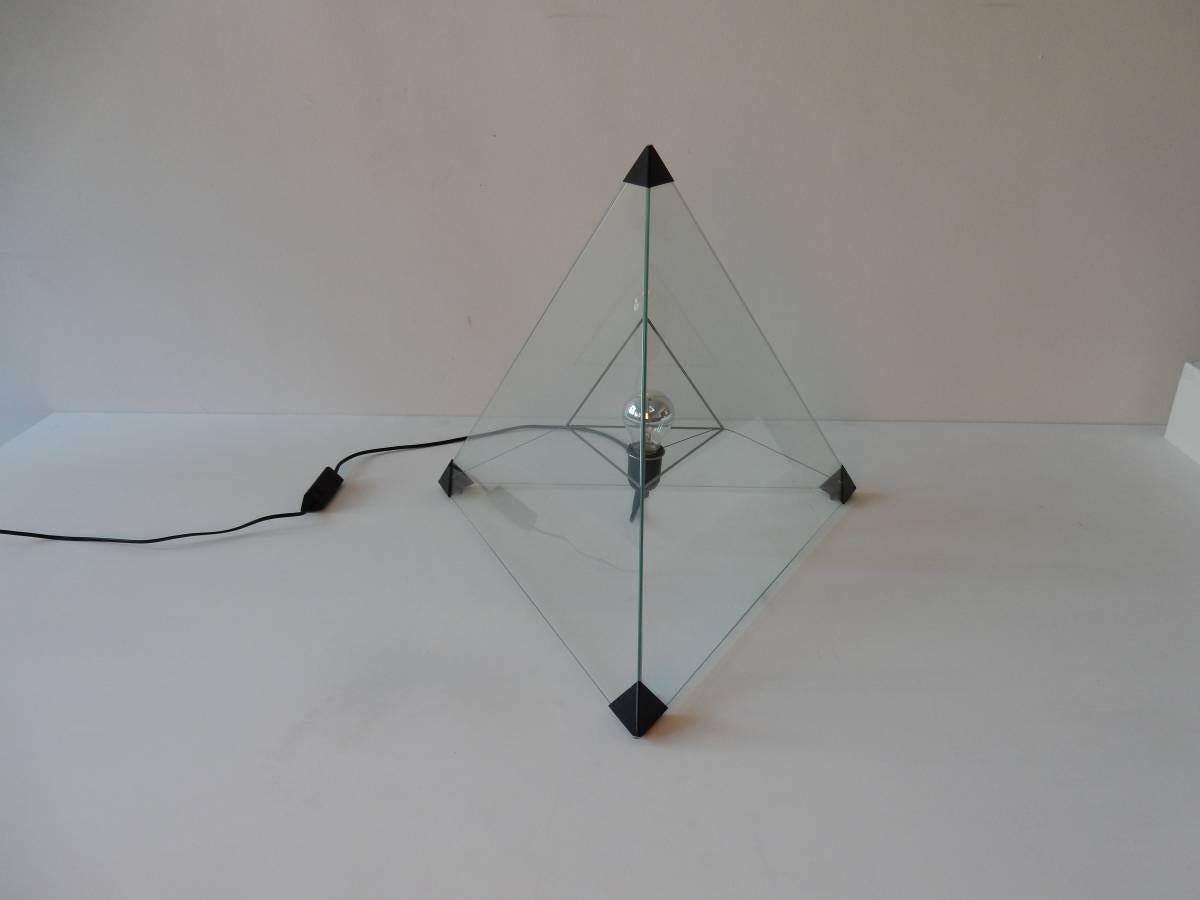 'Tetrahedron' Table or Floor Lamp, Dutch Design, 1970s In Good Condition For Sale In Steenwijk, NL