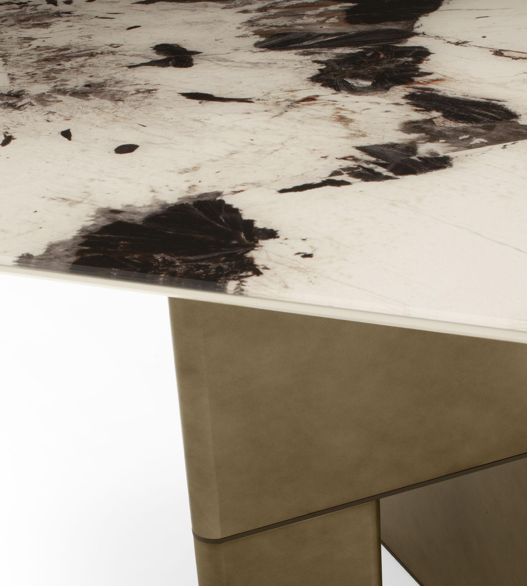XXIe siècle et contemporain Table de salle à manger Tetris Patagonia en verre et bronze, 10 places, par Morica Design en vente