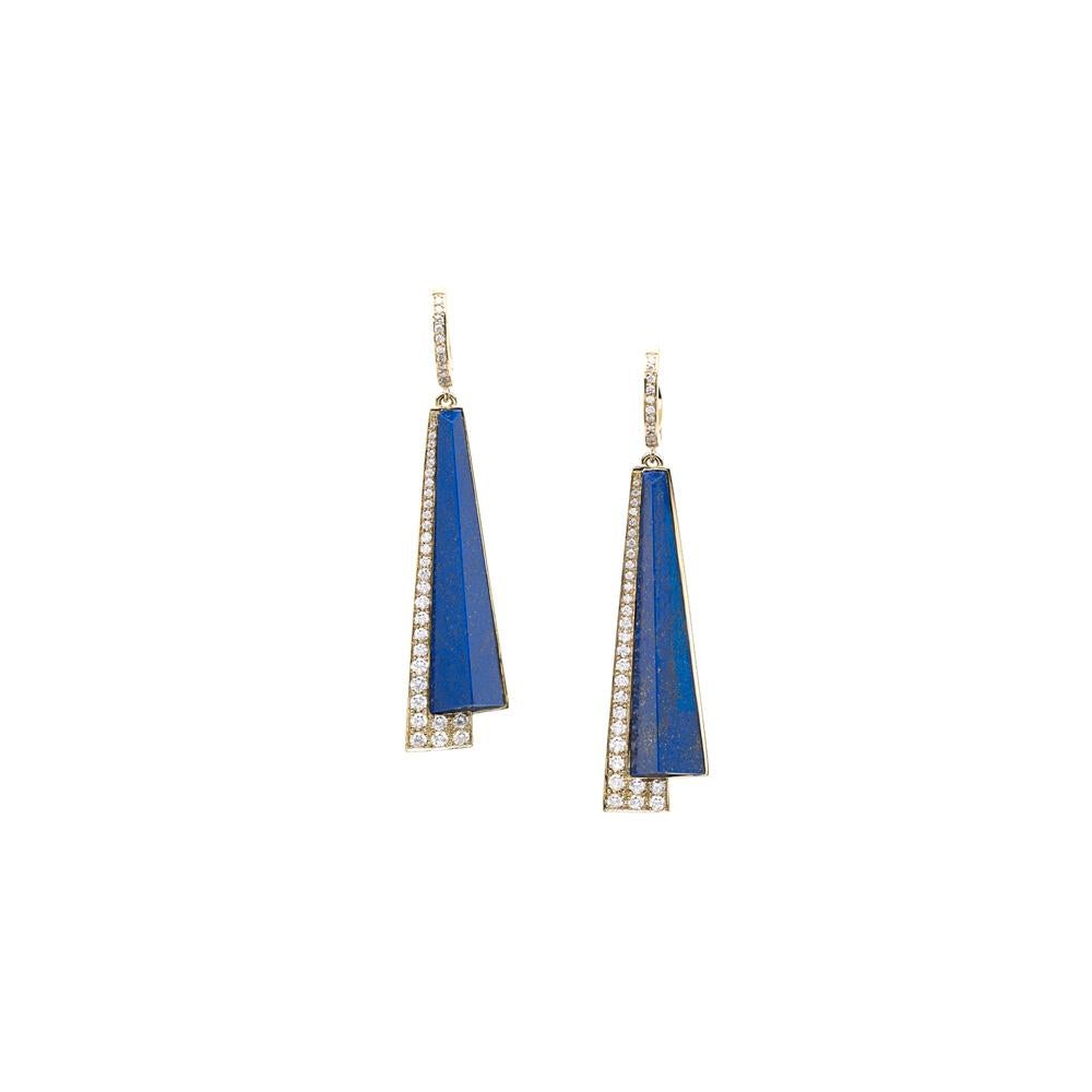 The design of the earrings follows the skyline of Florence. They combine a modern interpretation inspired by the  renaissance city and the traditional Florentine craftsmanship. The earrings are hand made in our laboratory




