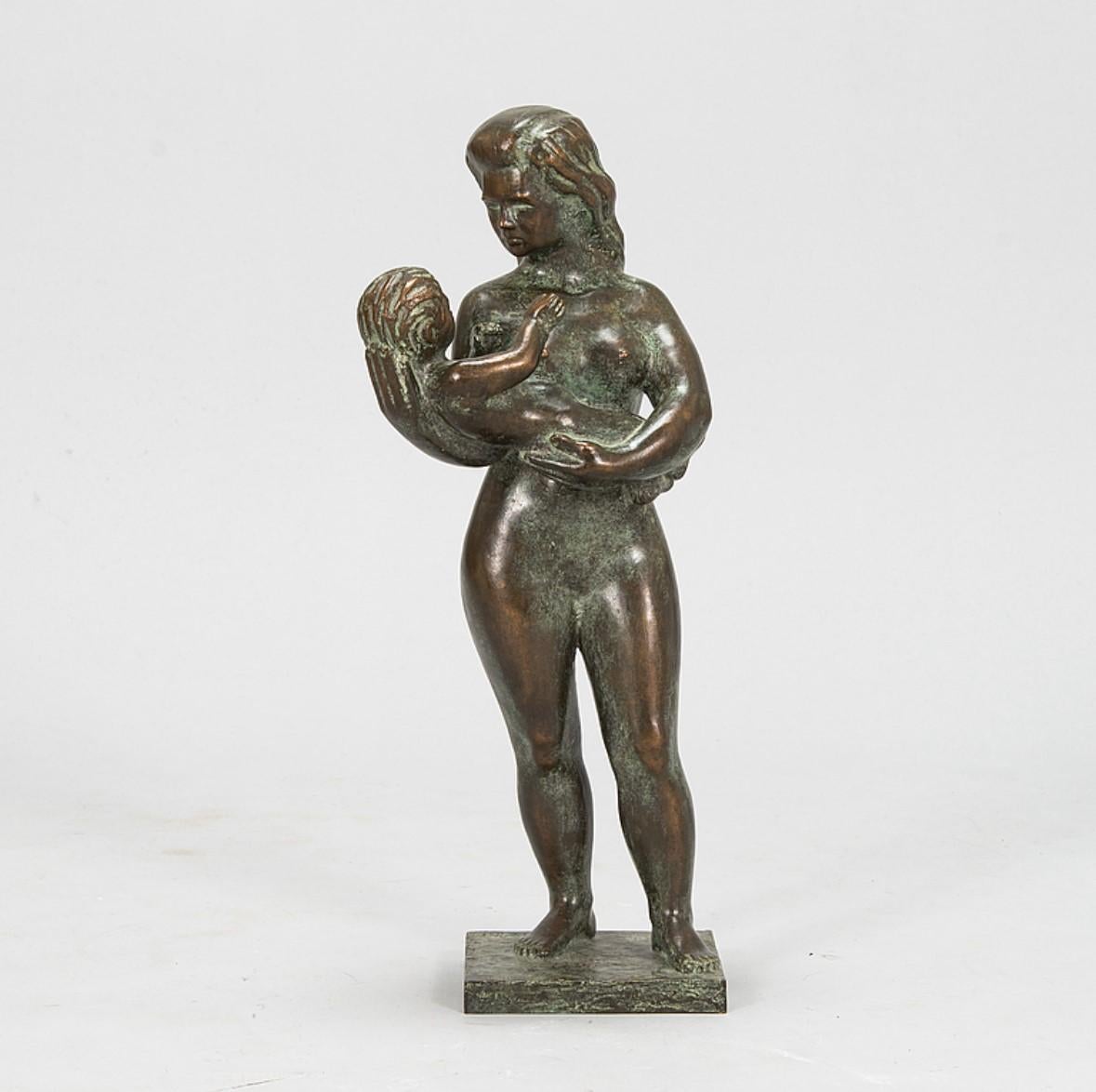 Teuvo Kotilainen Nude Sculpture - Mother and child