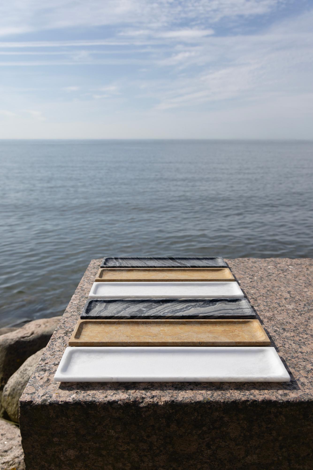 Plato grande de mármol italiano Tevere by Rytsola Collections Siglo XXI y contemporáneo en venta