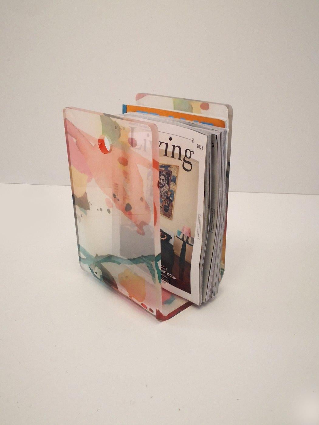 Machine-Made tex Magazine Rack Made of Acrylic Design Roberto Giacomucci, 2023 For Sale