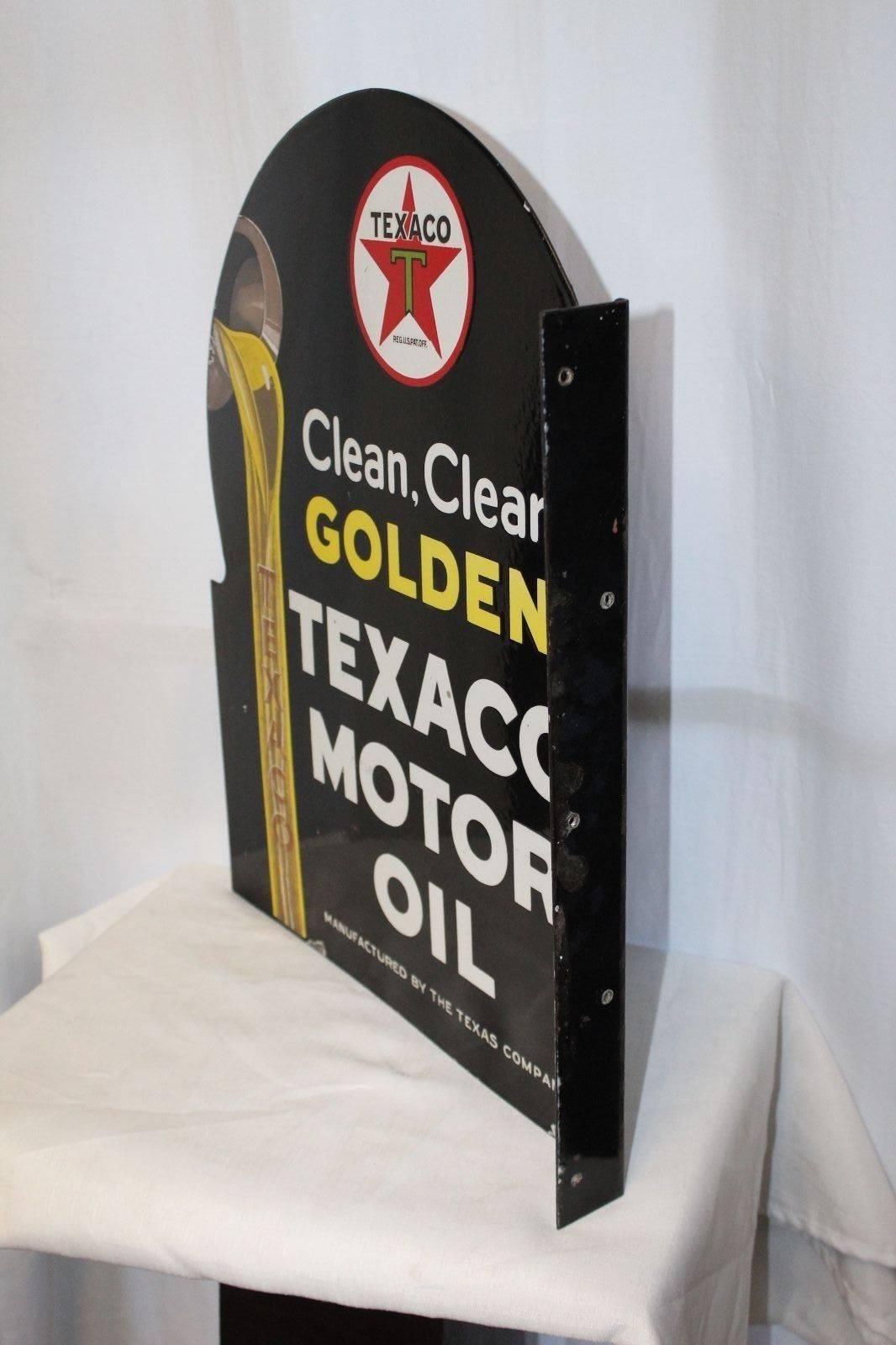 Mid-Century Modern Texaco Golden Motor Oil D.S. Porcelain Advertising Flange Sign, 1930s For Sale
