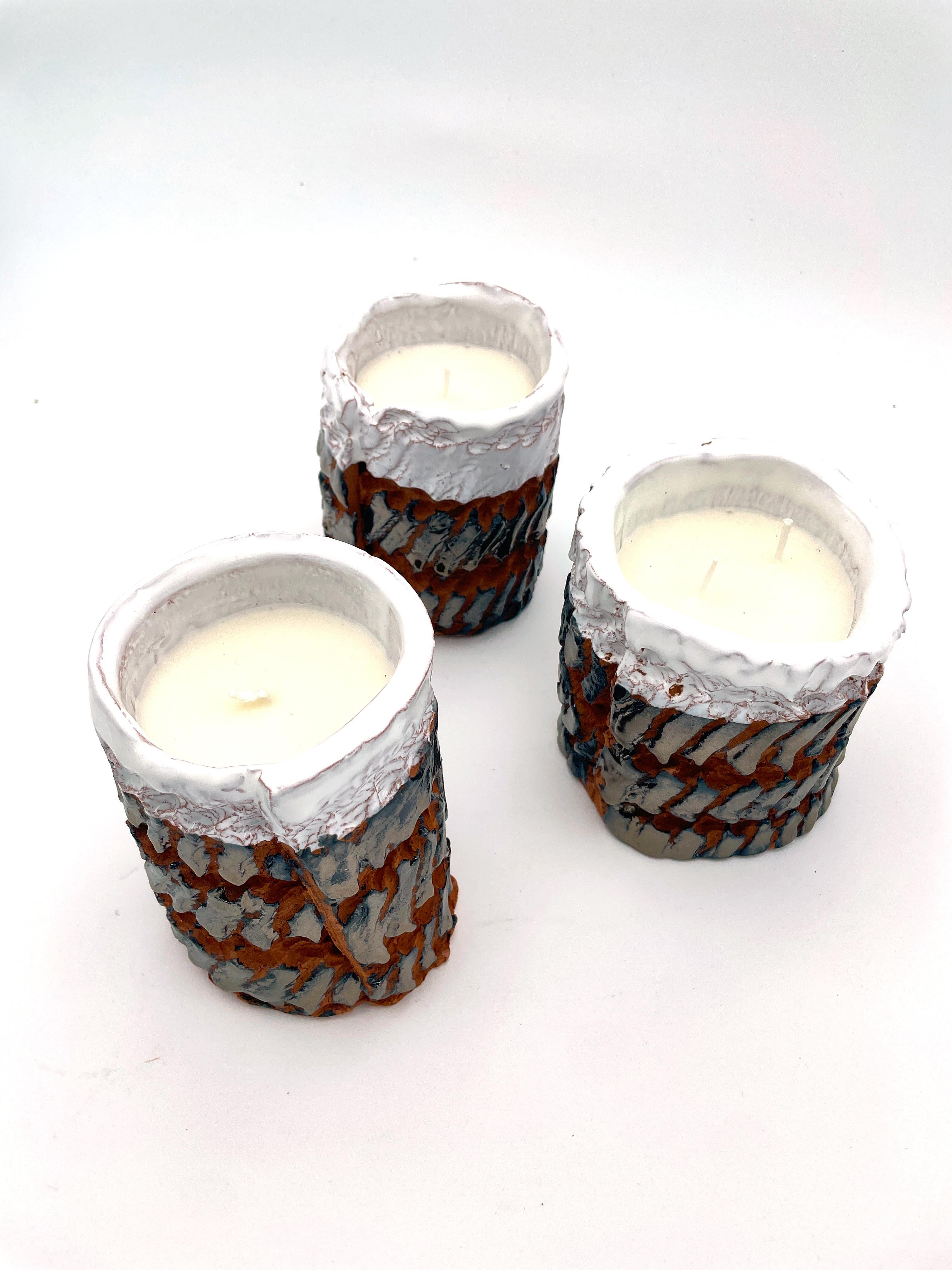 Textile Candle, Soywax Candle in Red Creamic, Platinum and White Glazed For Sale 4