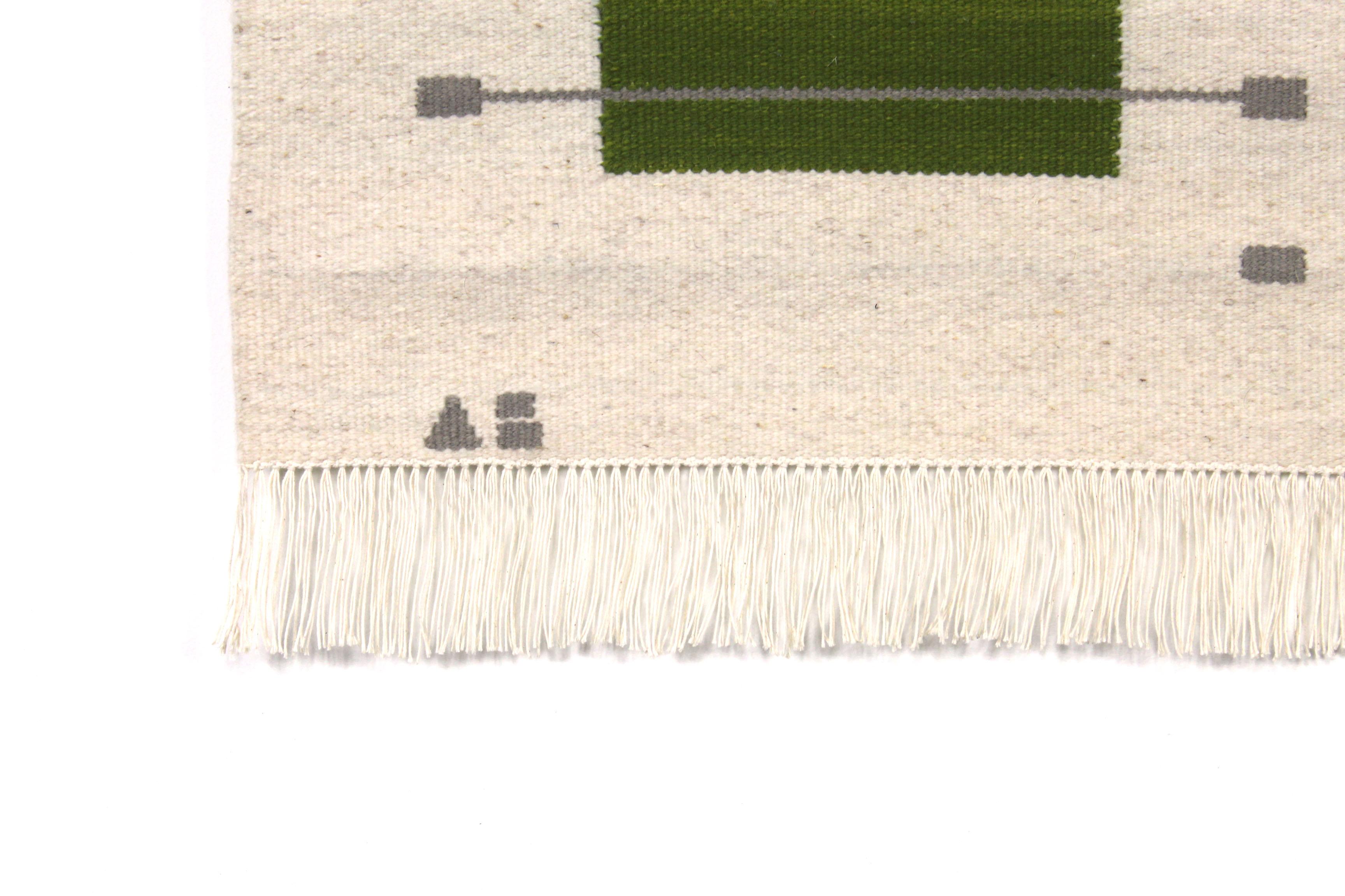 Questo appendiabiti da parete è un cimelio unico nel suo genere, ispirato a Lloyd Wright e agli architetti della Prairie School e agli studi di Joseph Albers sui colori. 

L'intero processo di creazione di questo wall hanging è stato realizzato