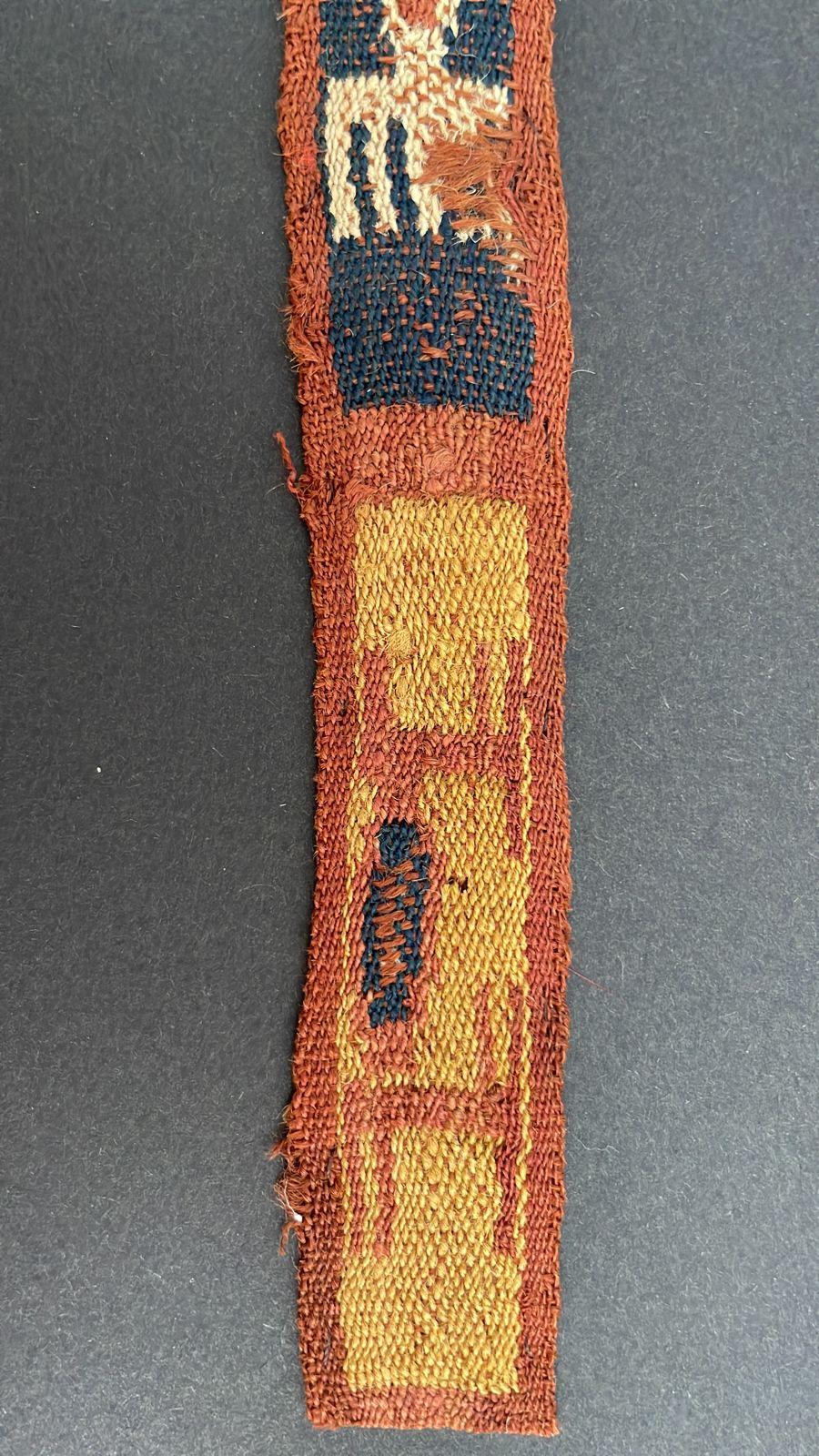 Prä-Columbianisches Textilfragment aus Chancay, Peru ca. 1100-1400 n. Chr., Ex Ferdinand Anton (18. Jahrhundert und früher) im Angebot