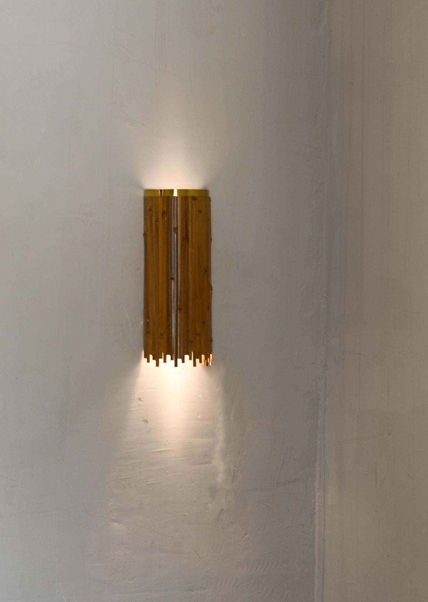 Mid-Century moderno Lampada da parete in bambù in vendita