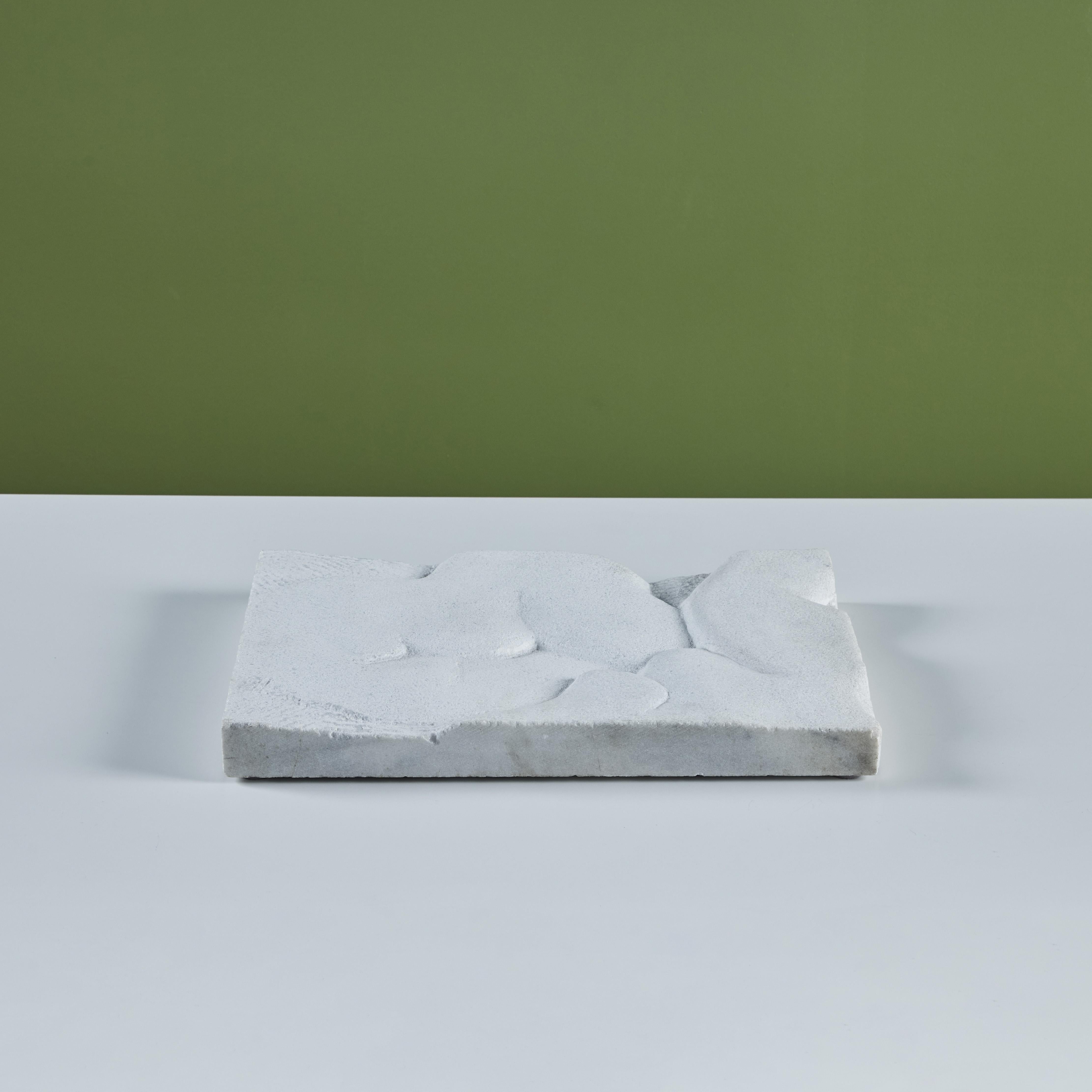 Texturierte weiße Steinplatte (amerikanisch)