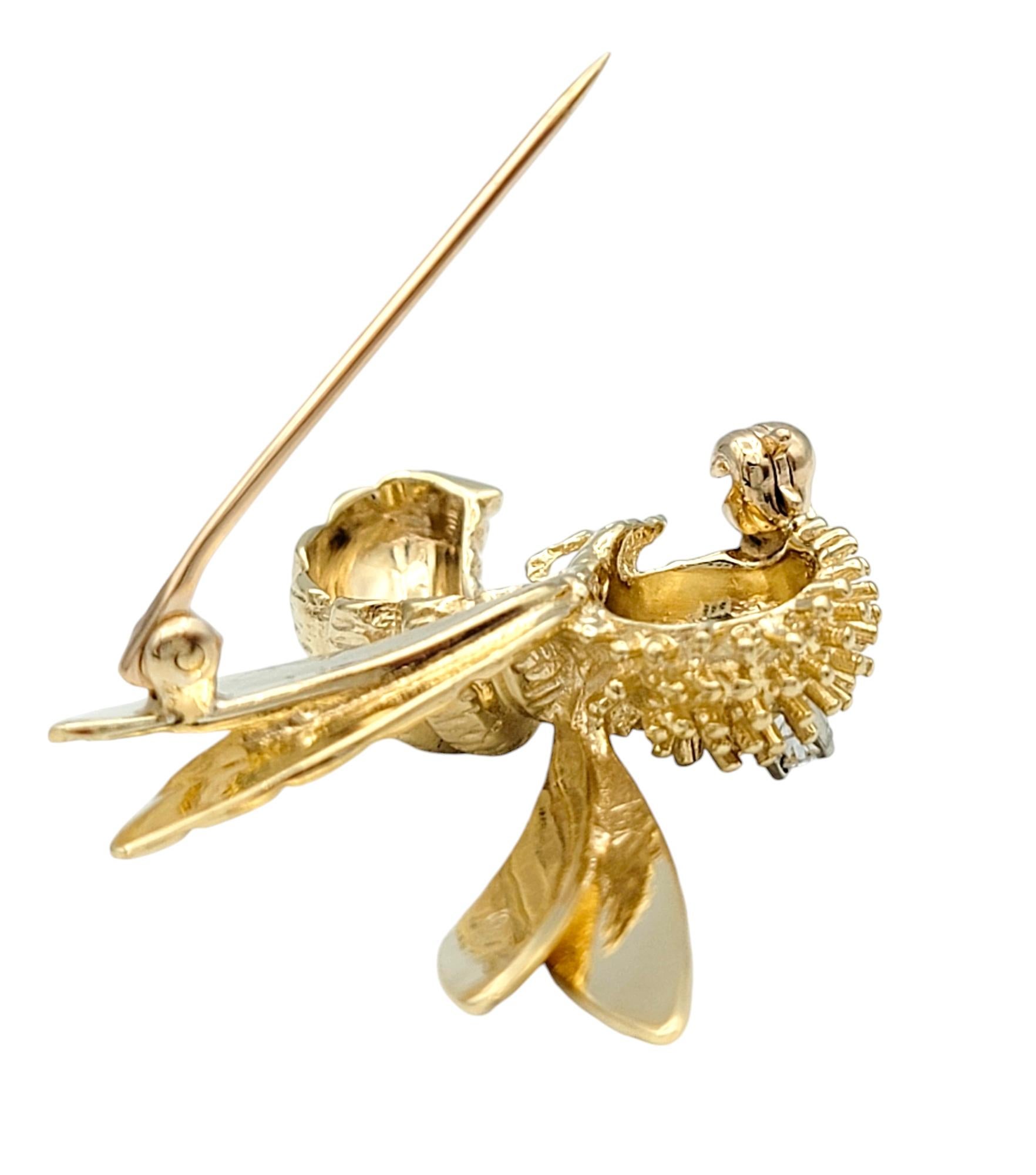 Contemporary Textured 14 Karat Yellow Gold Honey Bee Brooch / Pin with Diamond Eye For Sale