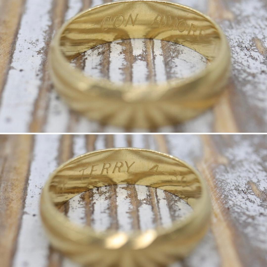 Textured 14k Gold Wedding Band. Matte 14k Yellow Gold for Men or Women Sz 10.5 For Sale 1