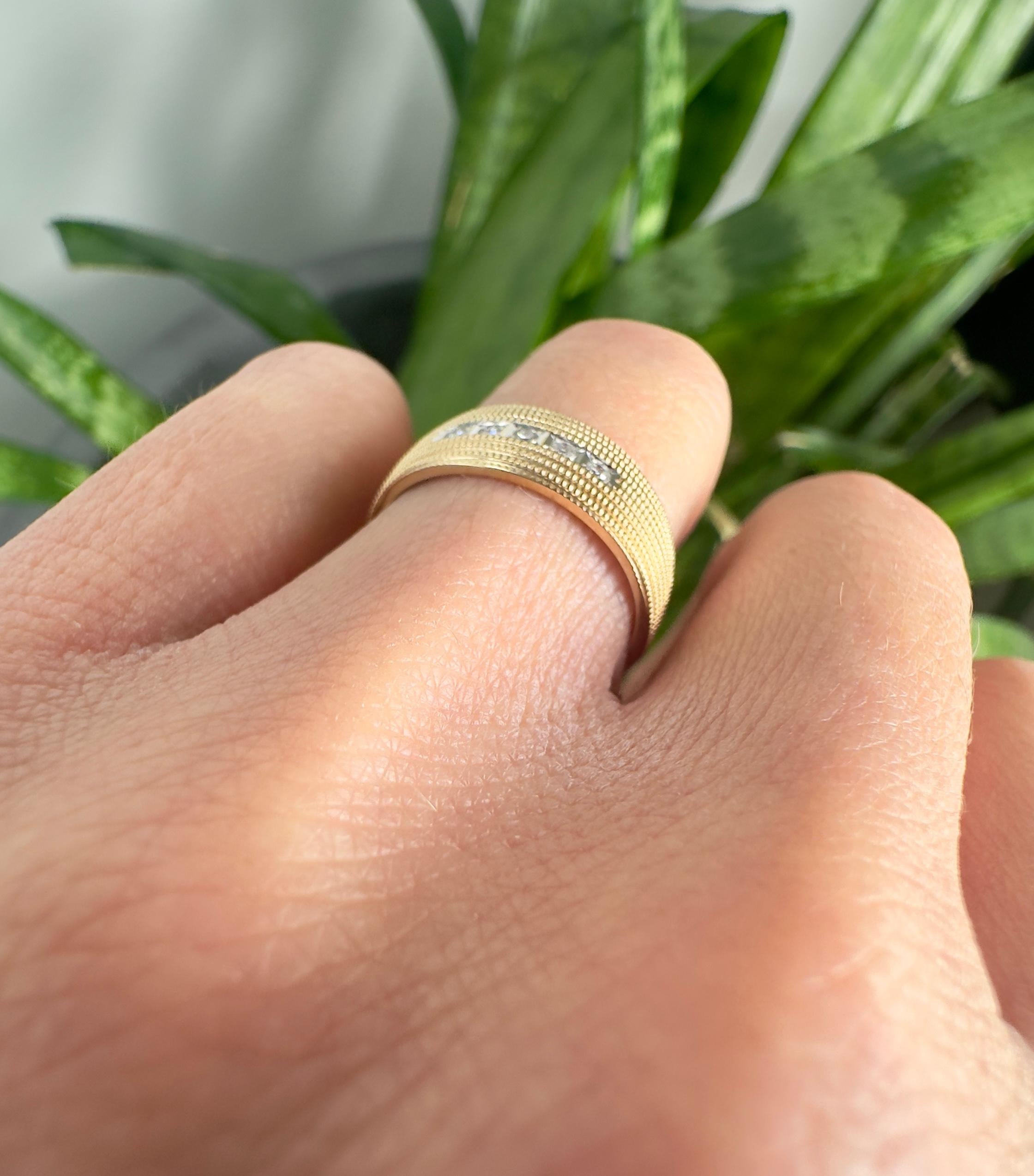Textured 14K Yellow Gold 0.05CT Diamond Band For Sale 1