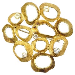 Textured 18 Karat Gold Open Circle Cluster Brooch with Yellow and White Diamonds