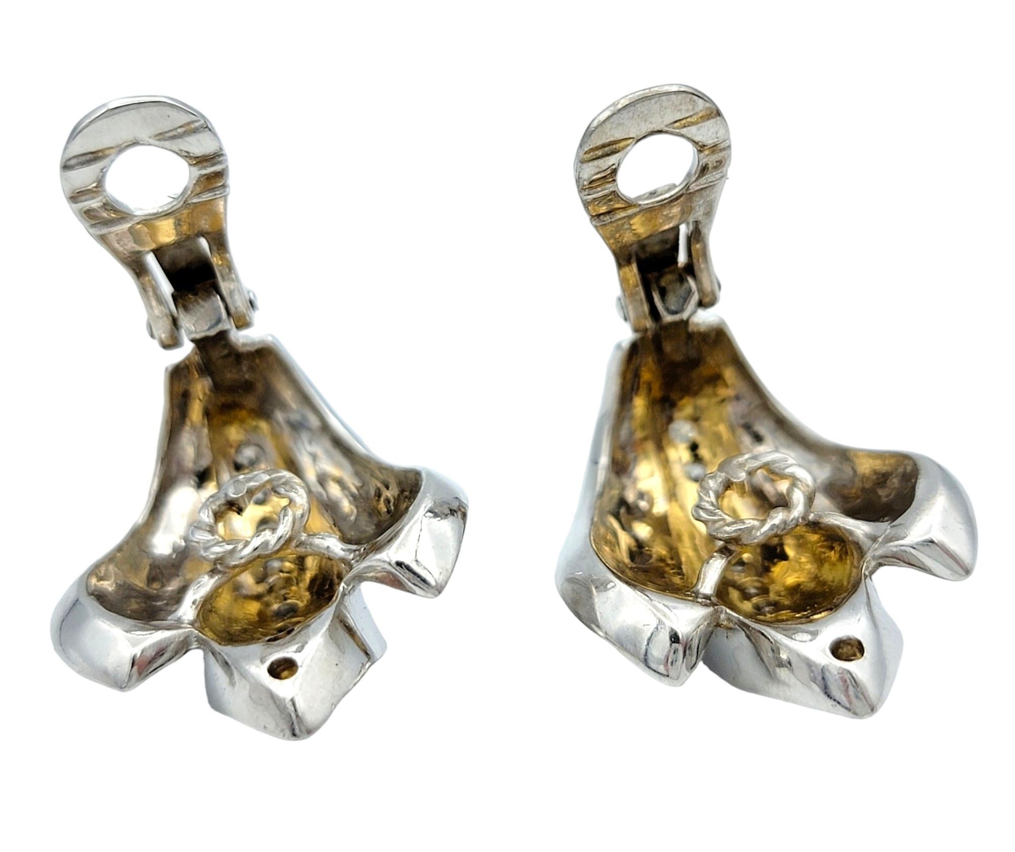Textured 18 Karat White Gold Flame Motif Clip-On Earrings with Diamonds, F / VS In Good Condition For Sale In Scottsdale, AZ