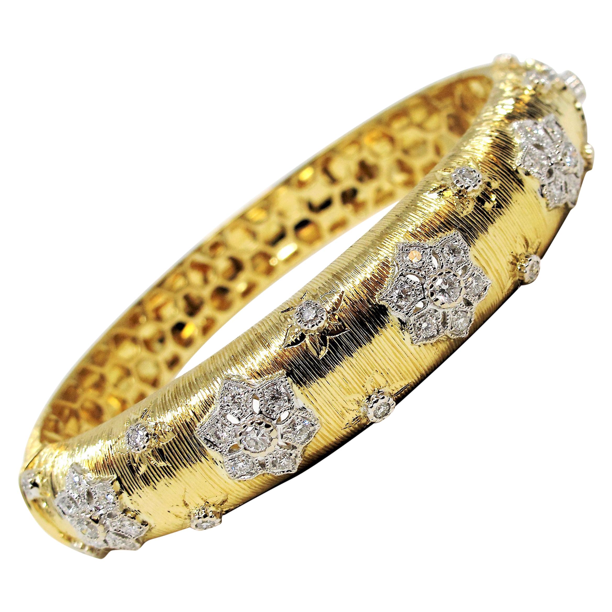 Textured 18 Karat Yellow Gold Diamond Flower Bangle Bracelet 1.55 Carat Total For Sale