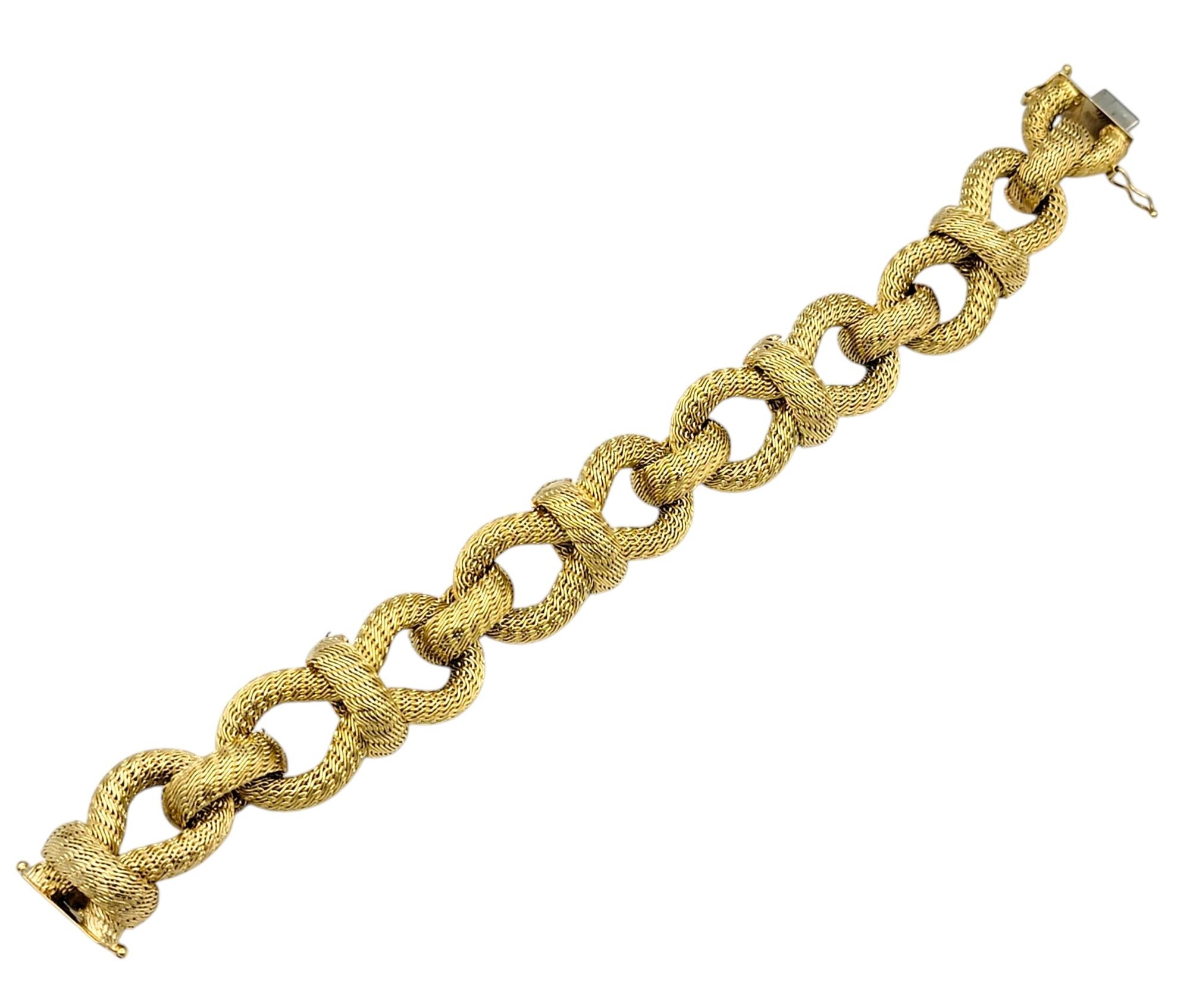 Bracelet à maillons larges tissés en or jaune 18 carats texturé Unisexe en vente