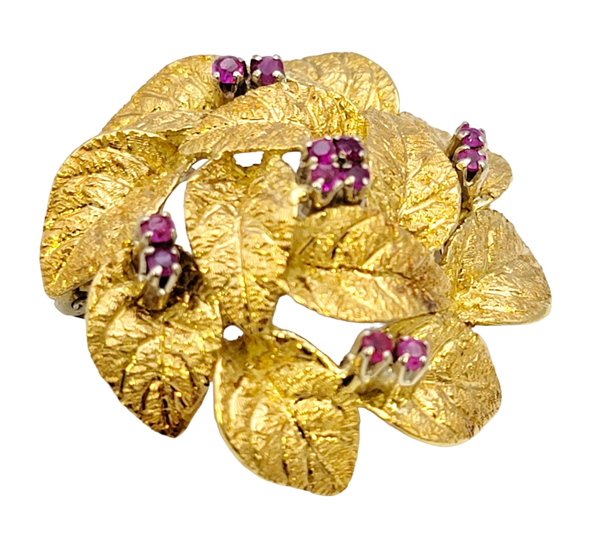 This gorgeous lady's brooch is the absolute perfect addition to your wardrobe. The sparkling natural rubies will add the perfect pop of color to anything it is paired with, while the classic design will remain a timeless jewelry staple.

This