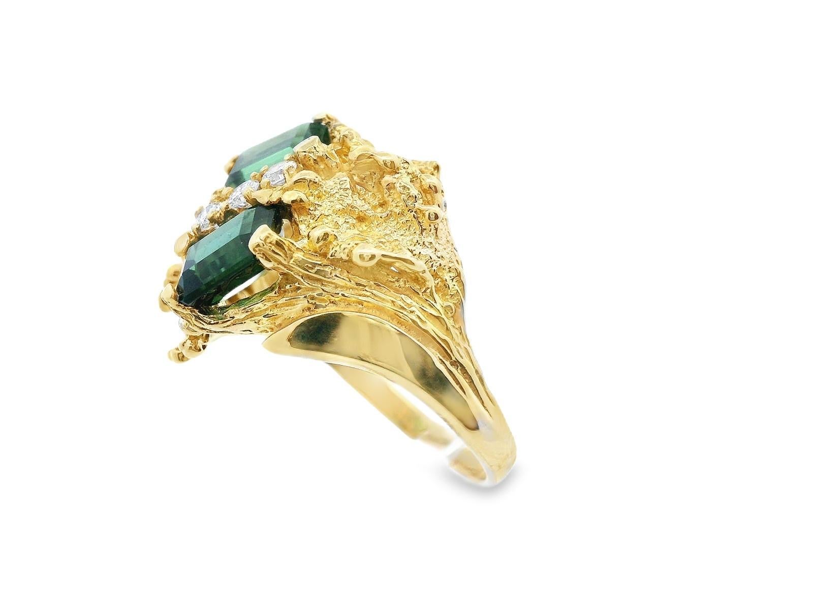 Textured 18k Yellow Gold Green Tourmaline & Diamond Ring In Good Condition For Sale In Lexington, KY