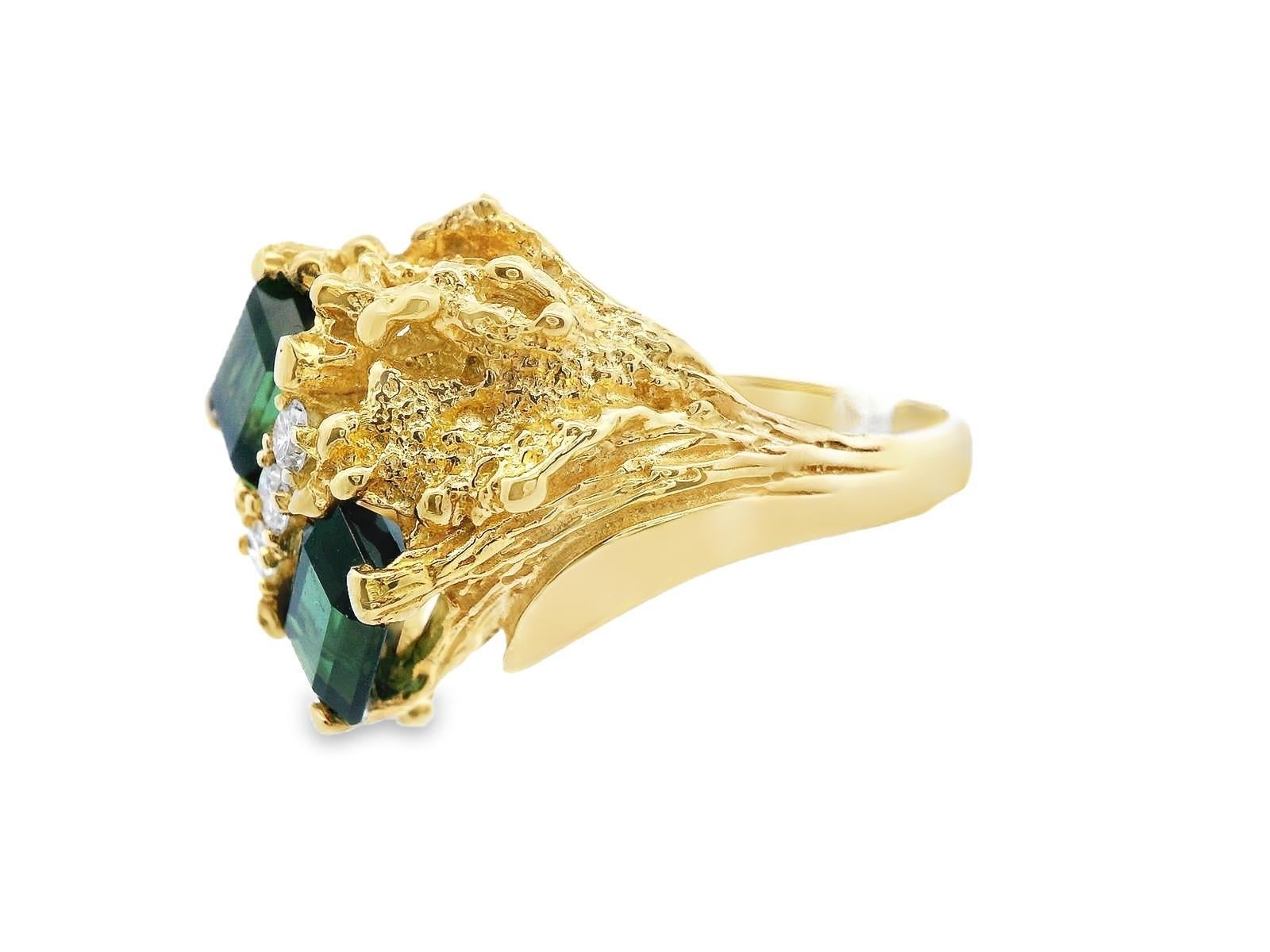 Women's Textured 18k Yellow Gold Green Tourmaline & Diamond Ring For Sale