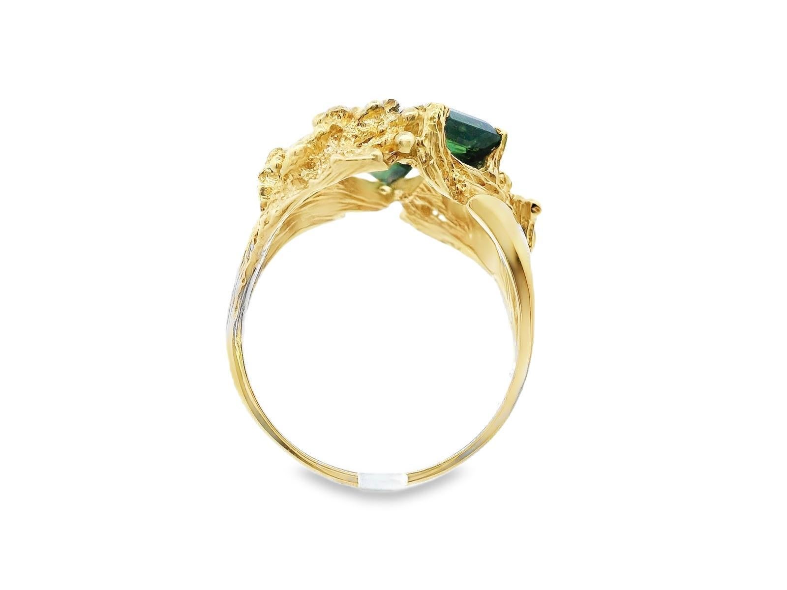 Textured 18k Yellow Gold Green Tourmaline & Diamond Ring For Sale 1