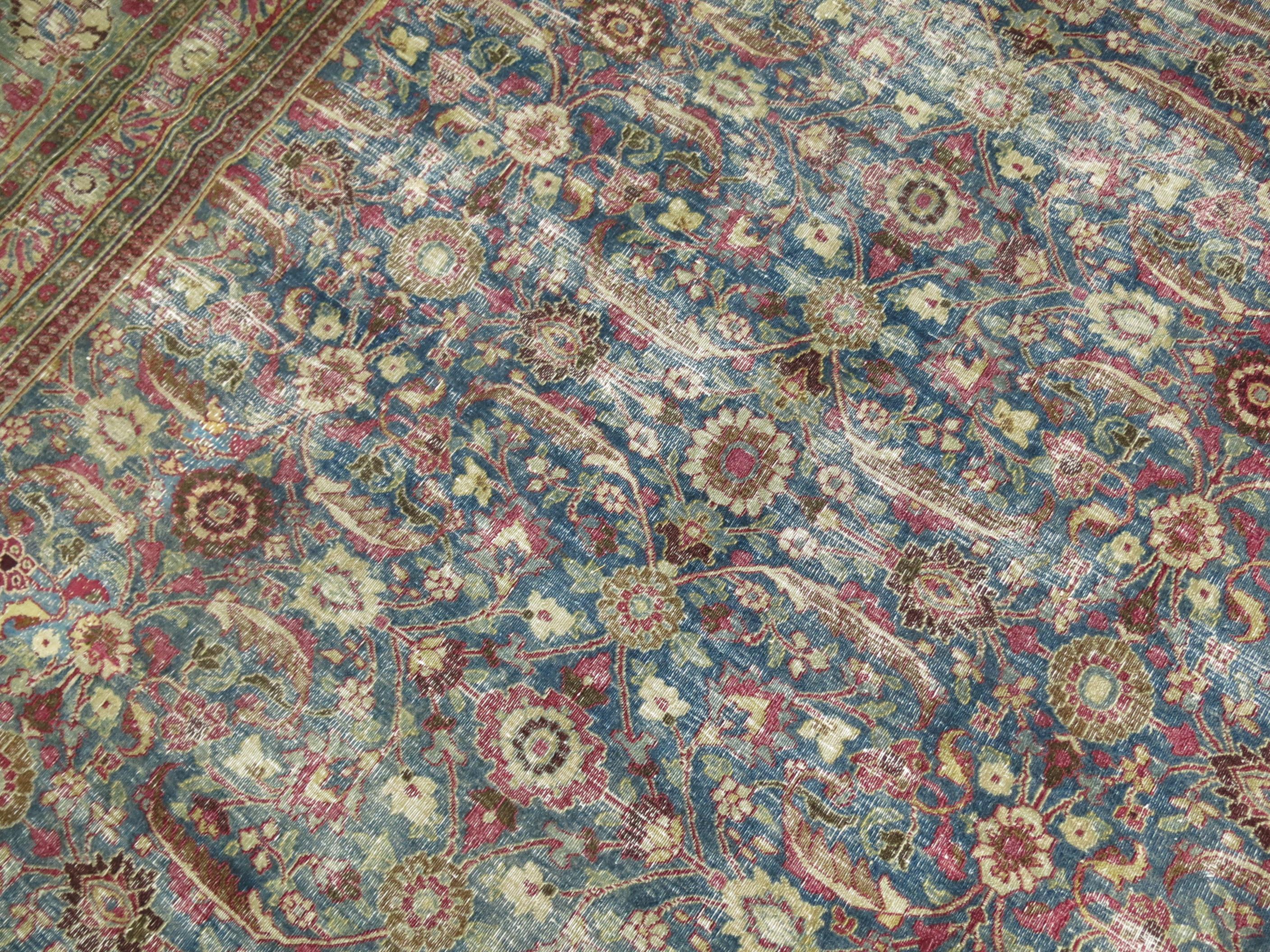 Zabihi Collection Antiker Persischer Teppich in Raumgröße im Zustand „Starke Gebrauchsspuren“ im Angebot in New York, NY