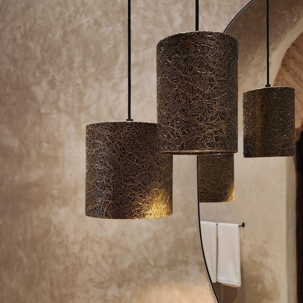 Découpage Suspension en laiton texturé - Victor, ensemble de deux éléments en vente