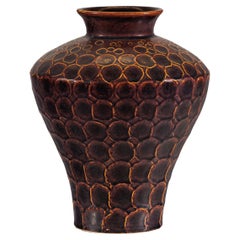 Textured Brown Glazed Ceramic Vase with Snakeskin Pattern Textured Brown Glazed Ceramic Vase with Snakeskin Pattern