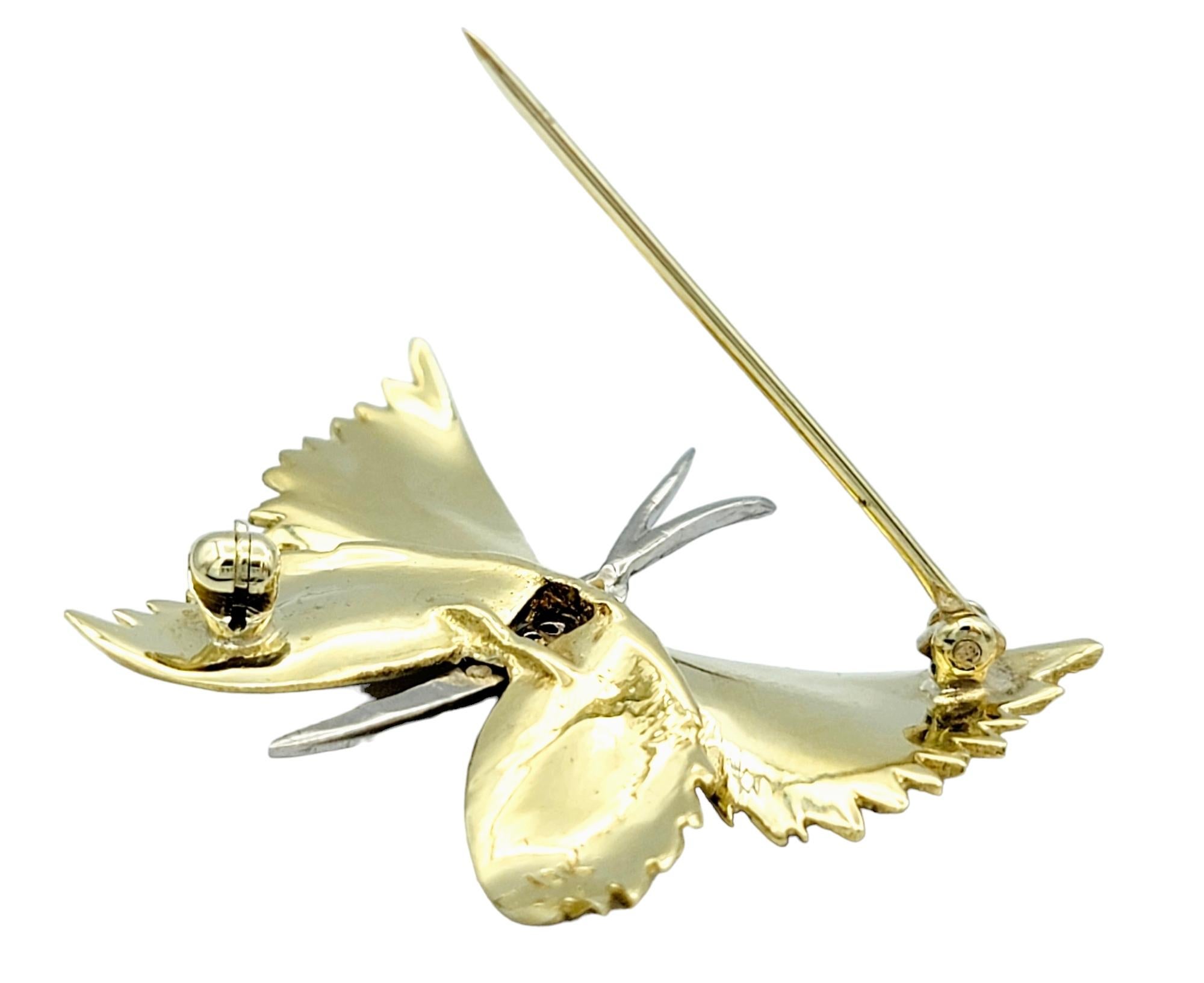 Textured Butterfly Brooch / Pin with Round Diamonds Set in 18 Karat Yellow Gold For Sale 1