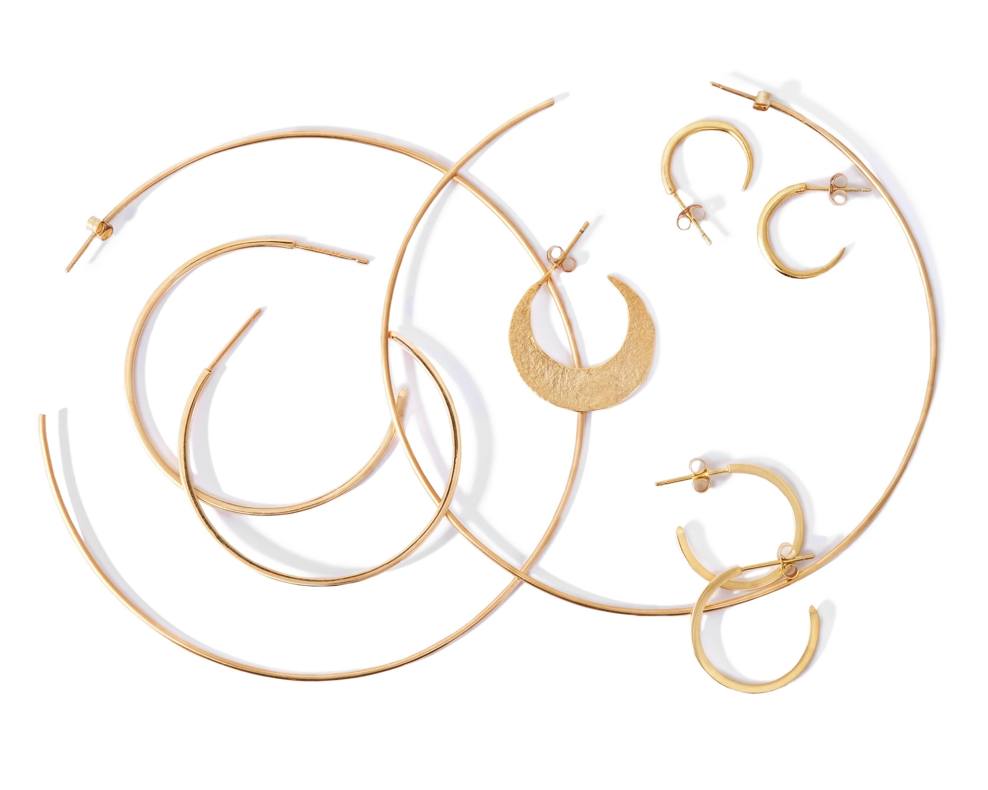 Textured Crescent Hoop Earrings in Gold by Allison Bryan In New Condition In London, GB