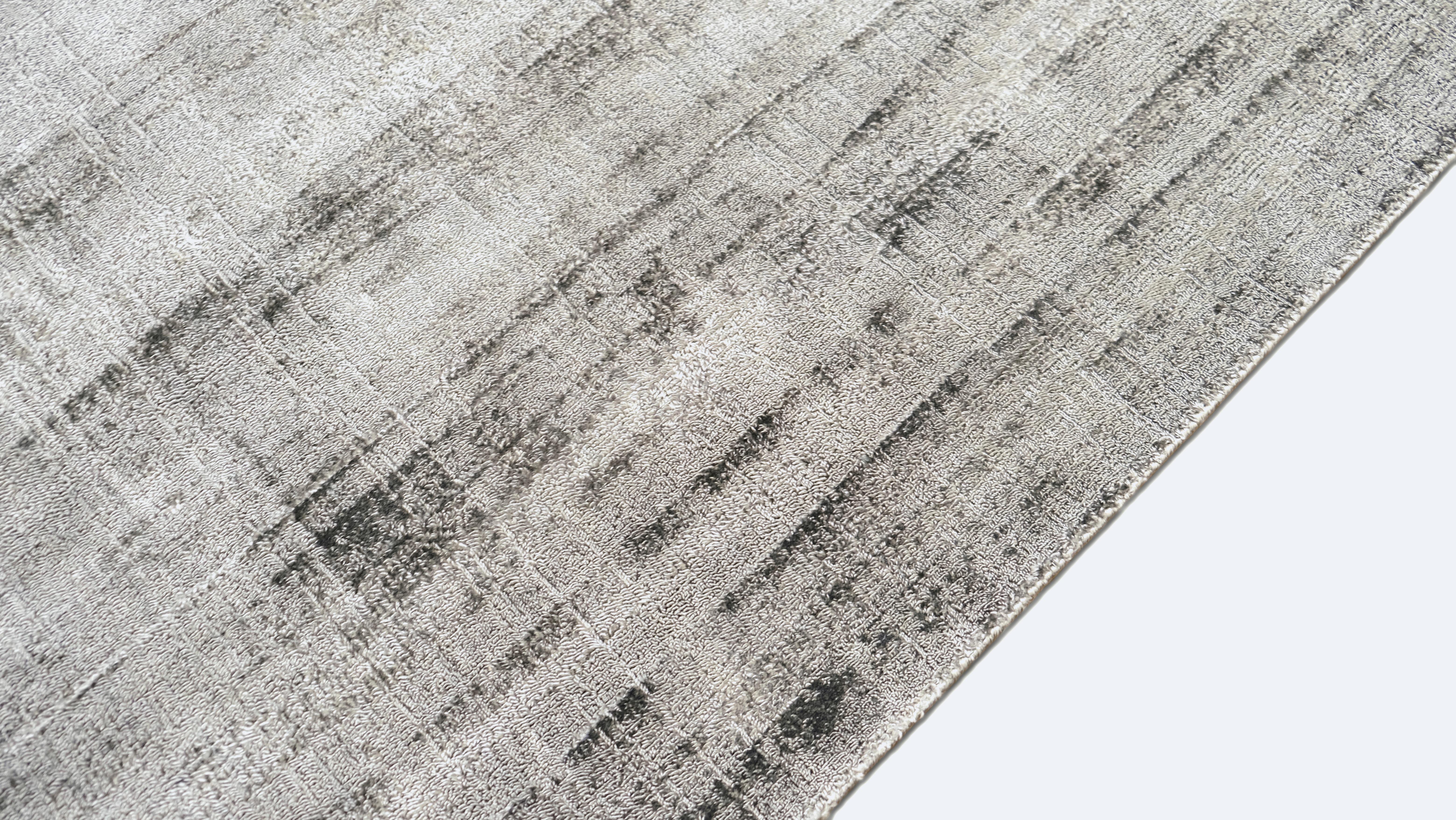 Indien Tapis texturé vert foncé en soie banane 8'x9'7'' en vente