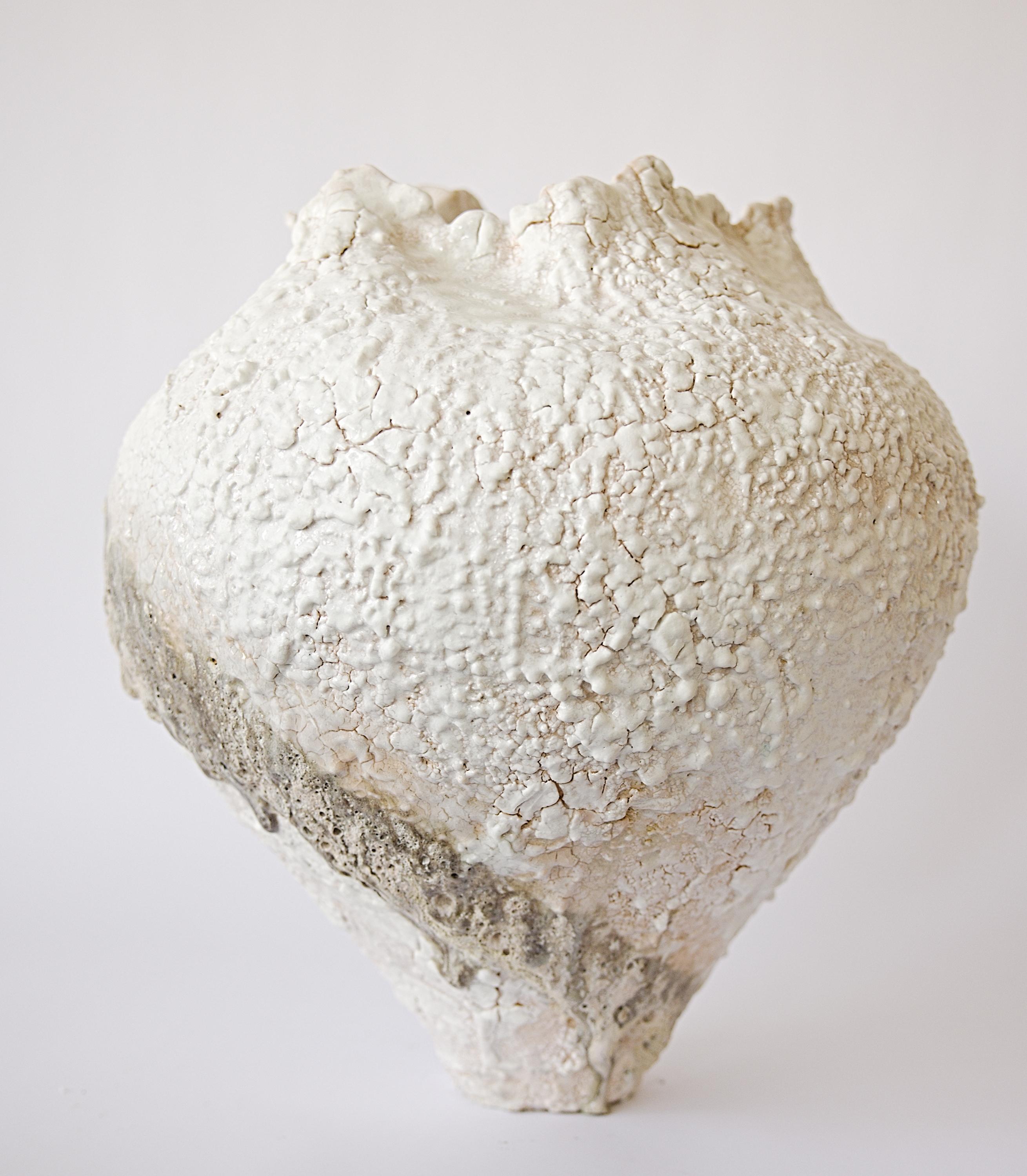 Vaso a forma libera Hand Made della serie Textured Drift in vendita 1