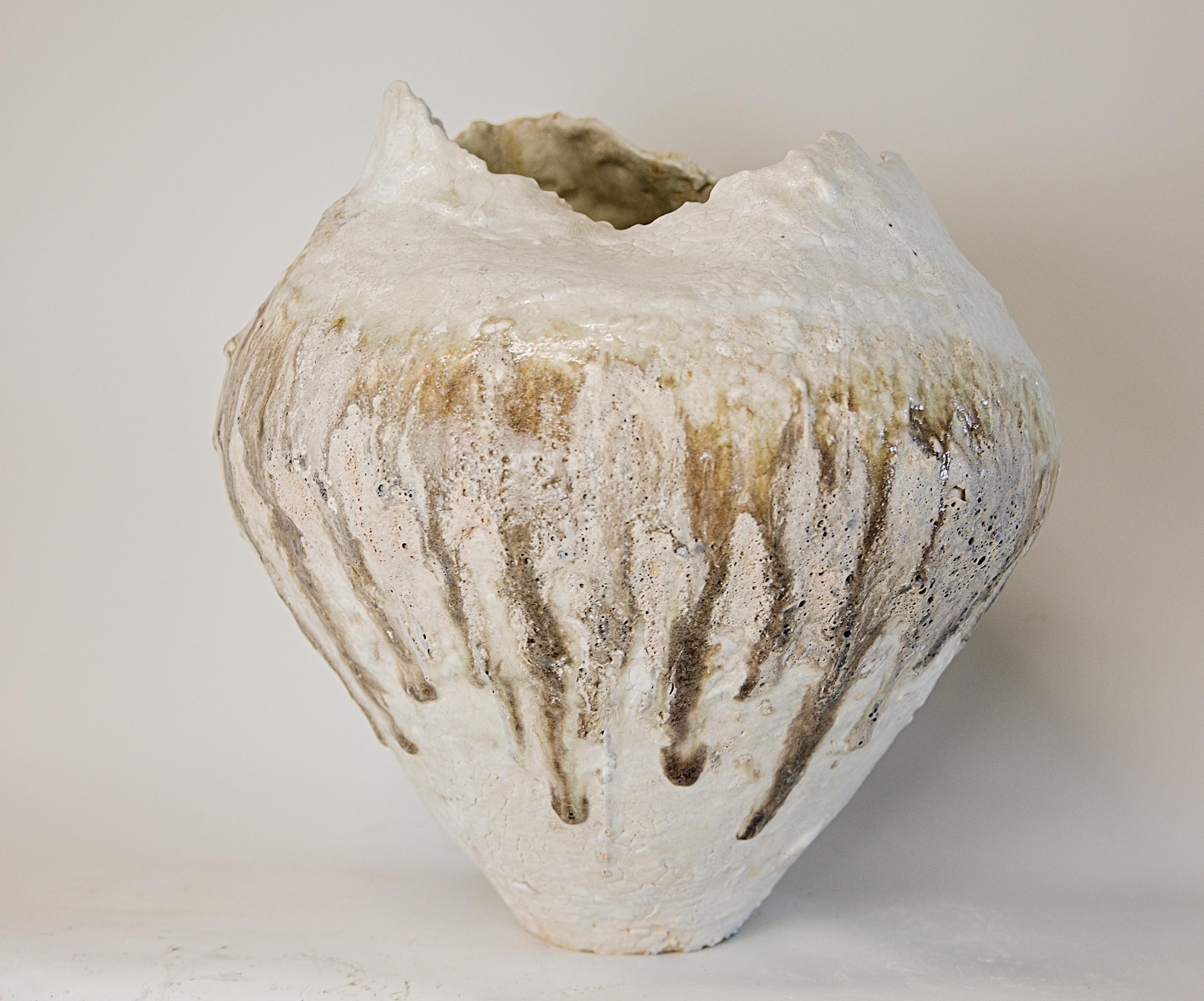 Florero II de forma libre hecho a mano de la serie Textured Drift en venta 2