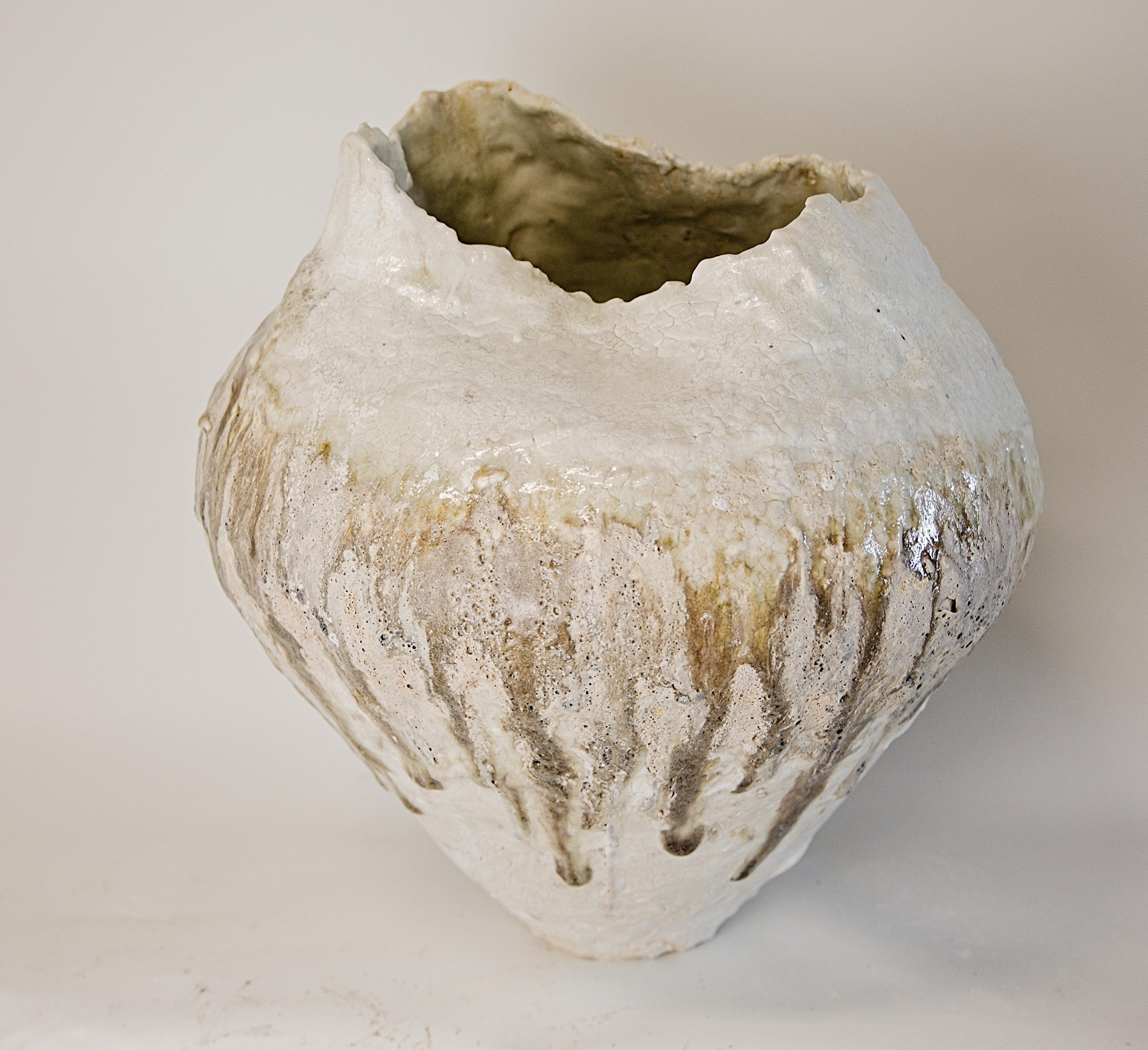 Florero II de forma libre hecho a mano de la serie Textured Drift en venta 3