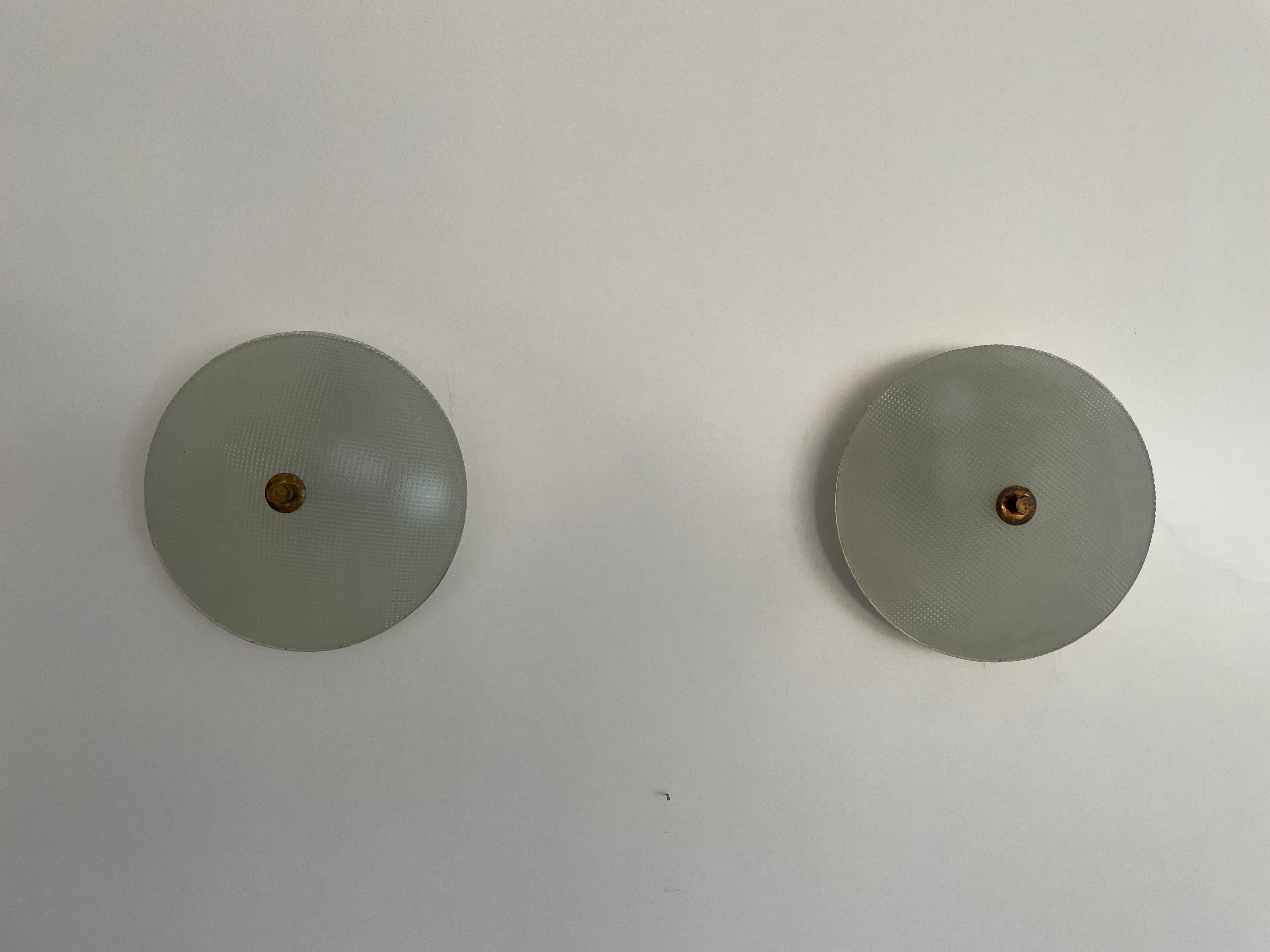 Paar Wandleuchter aus strukturiertem Glas und weißem Metall für Lumi, 1950er Jahre, Italien im Angebot 2