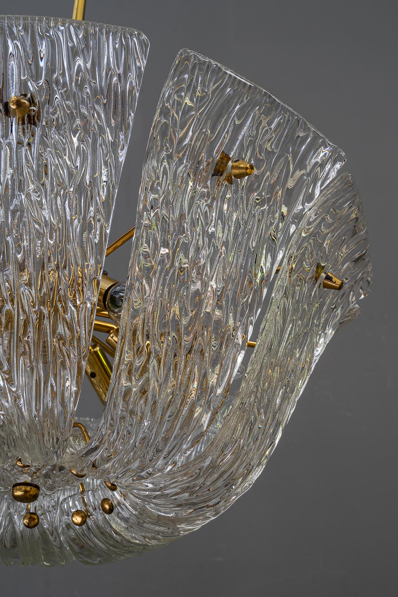 Lustre en verre texturé de Kalmar, Vienne, vers 1950 en vente 1